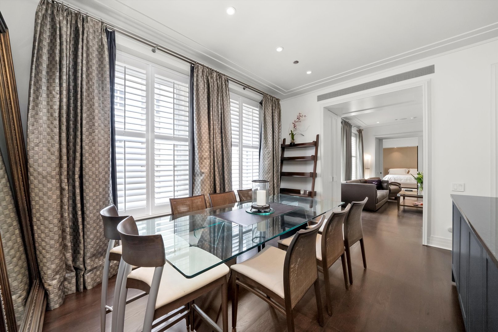 159 E Walton Place Unit: 11E
