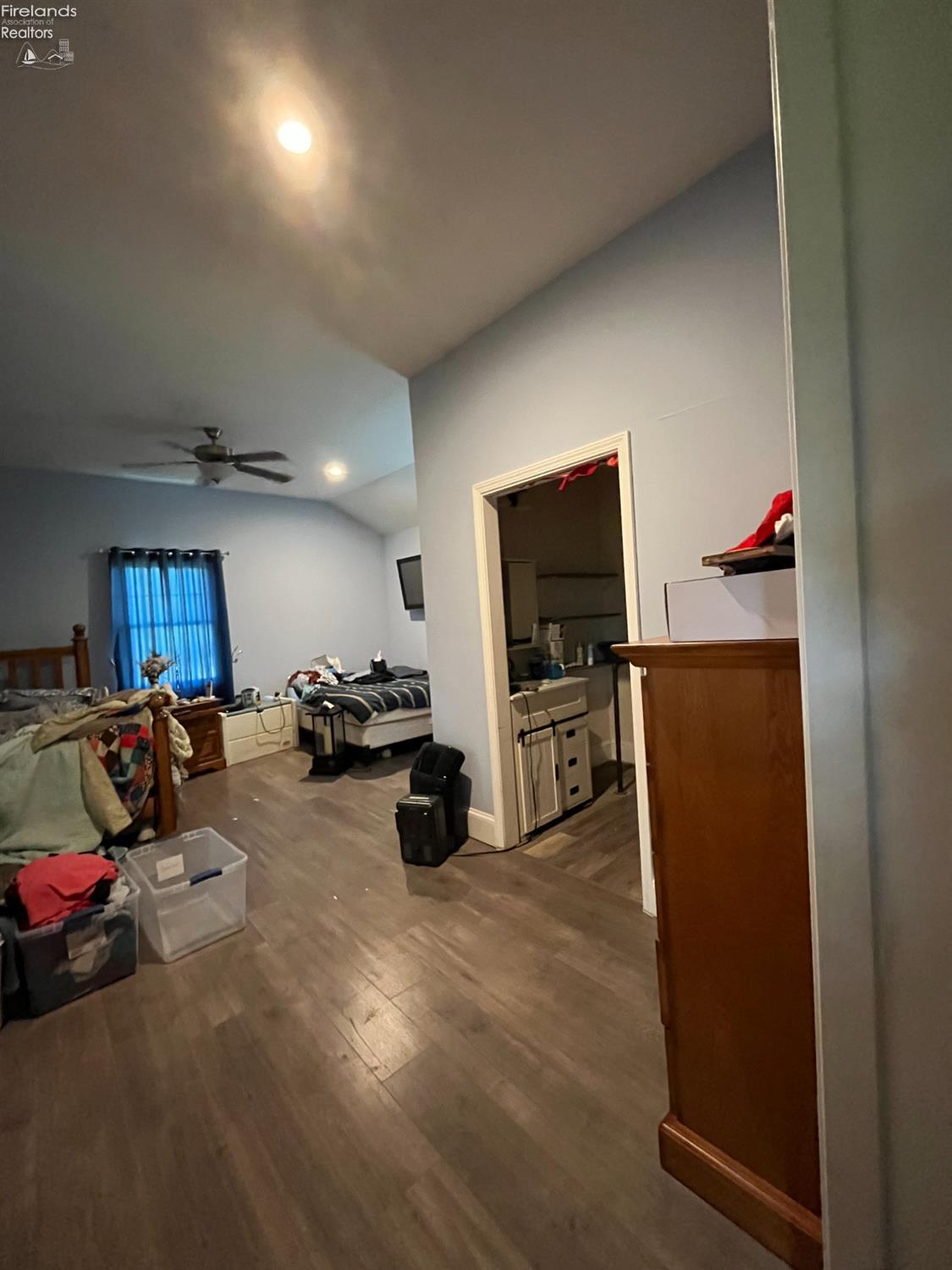 6515 W Township Road 102