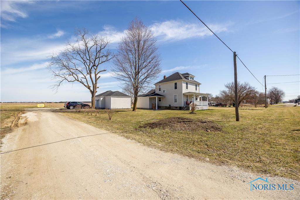 3264 E US 20