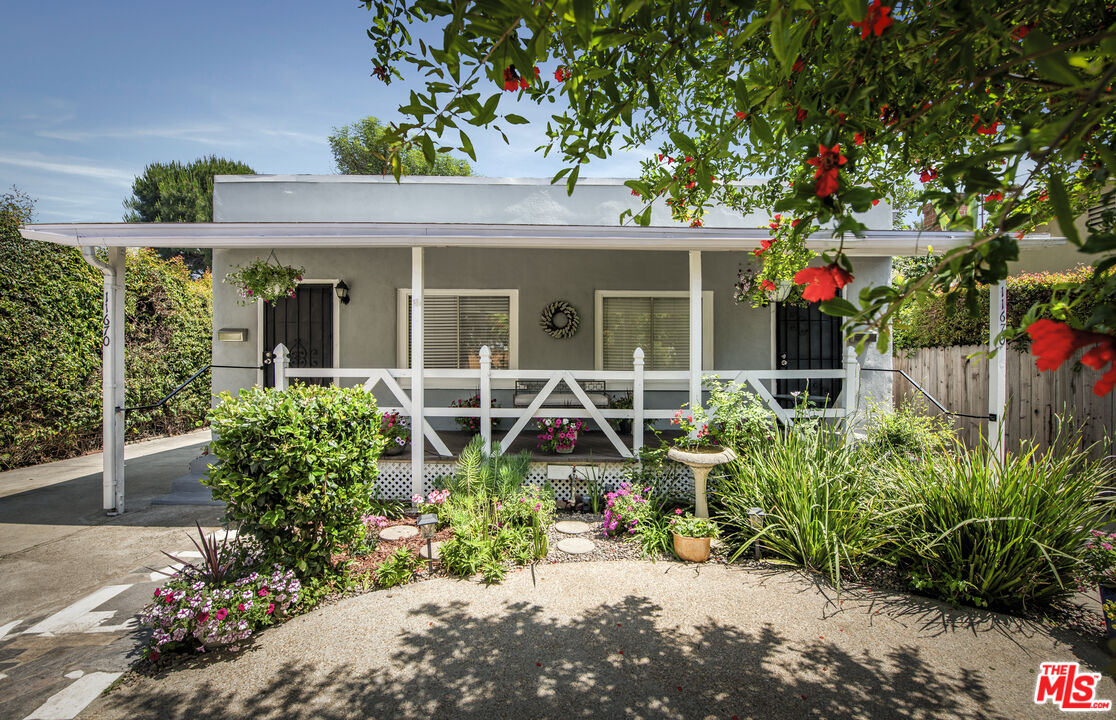 11670 Erwin St