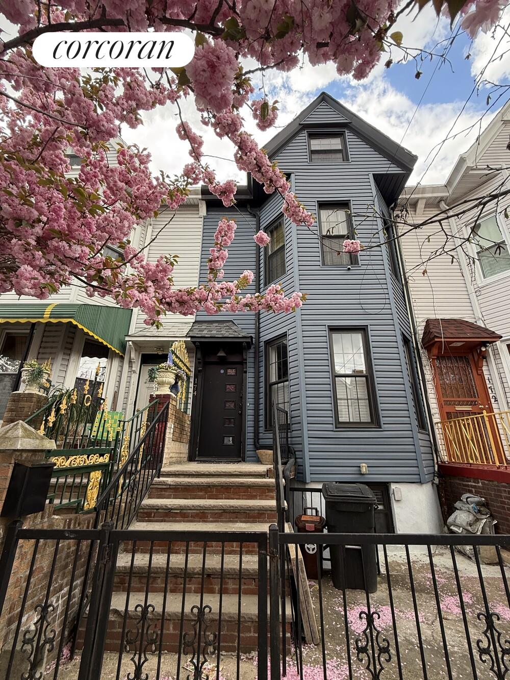 174 WARWICK Street