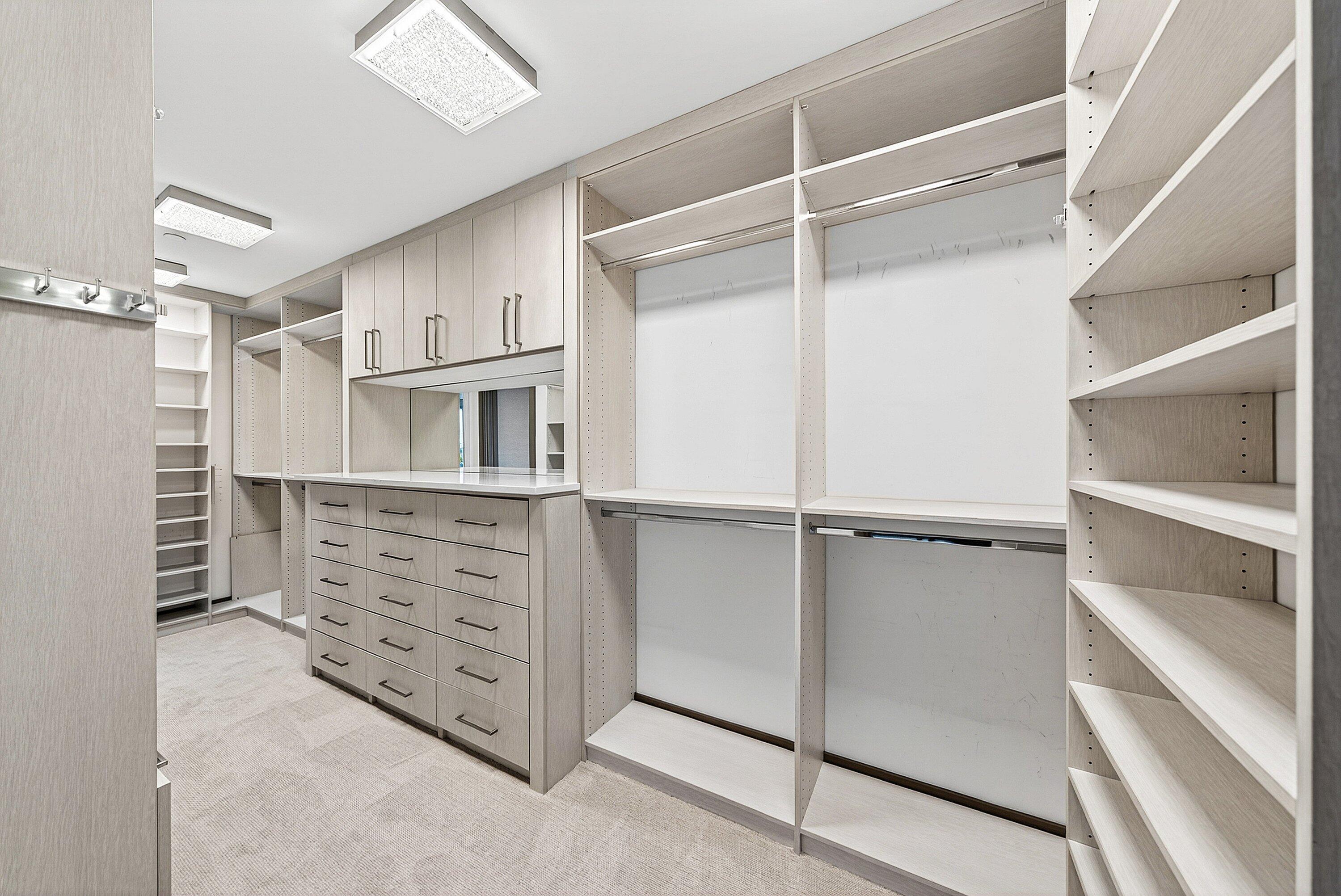 134 Mac Farlane Dr