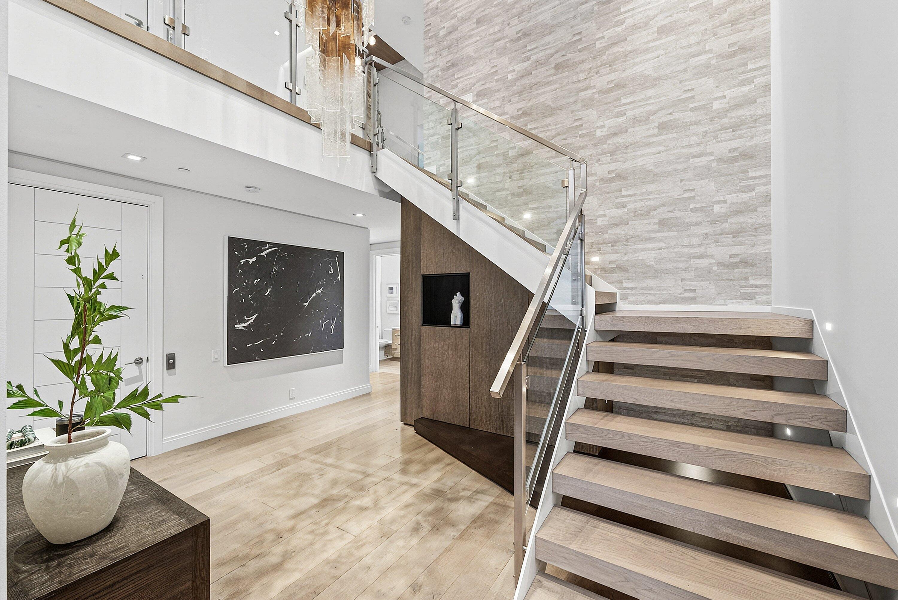 134 Mac Farlane Dr