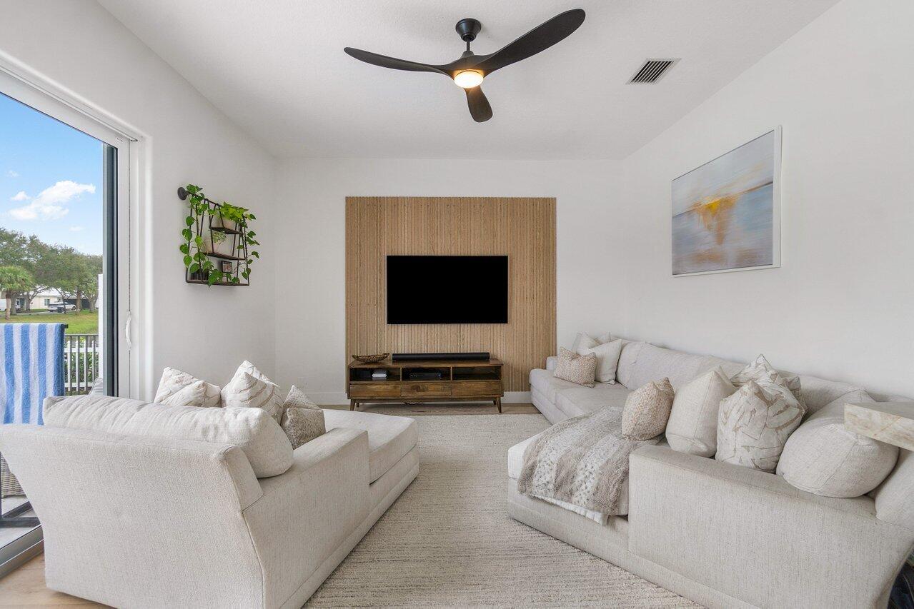 1211 Delray Lakes Drive