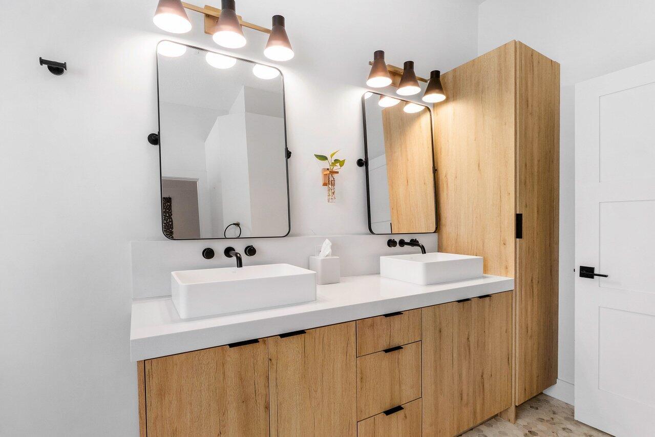 1211 Delray Lakes Drive