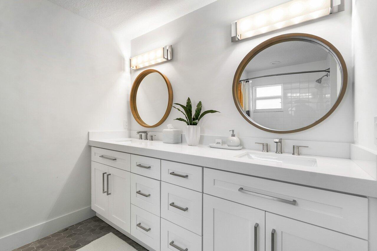 1211 Delray Lakes Drive