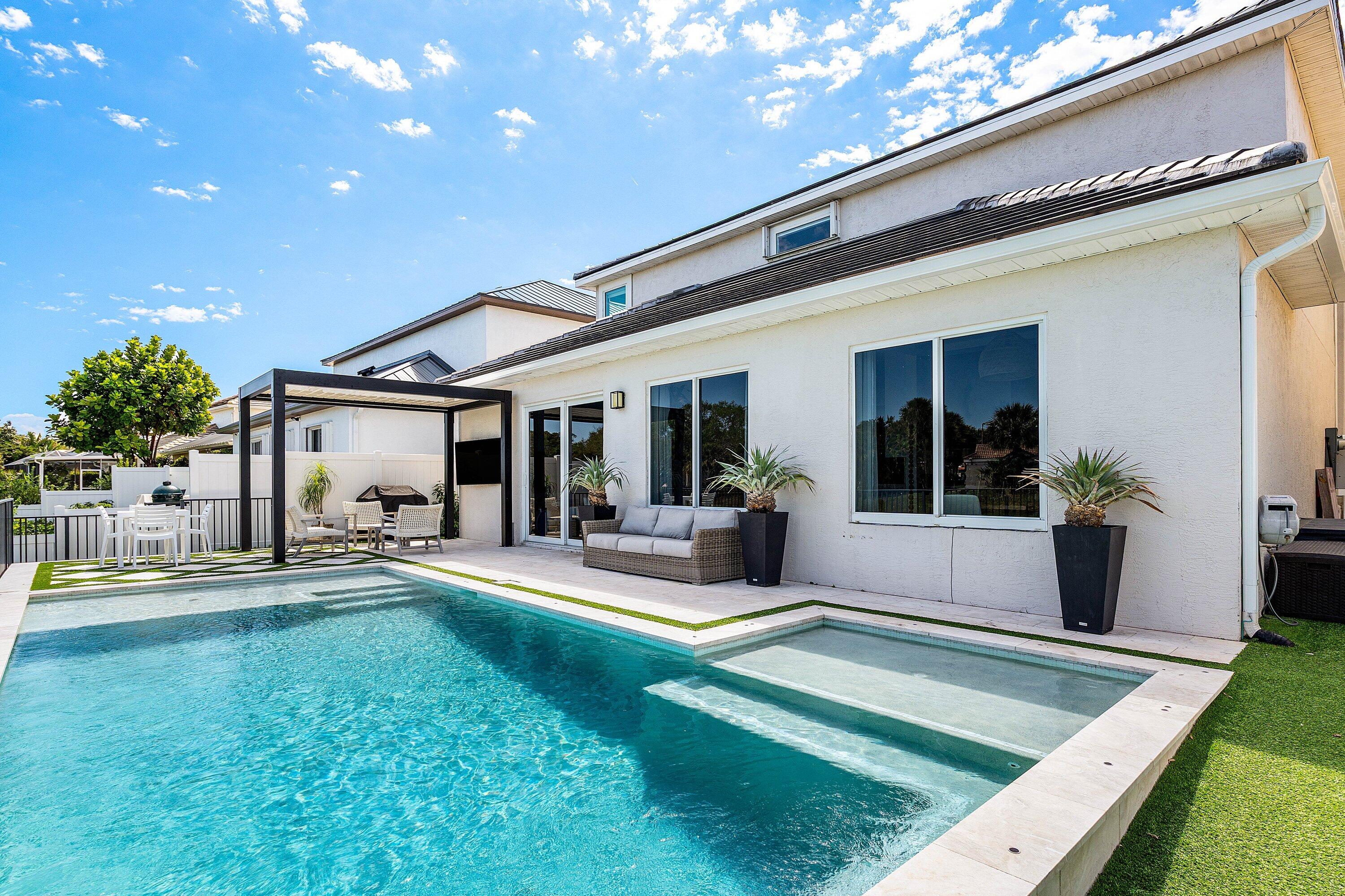 1211 Delray Lakes Drive