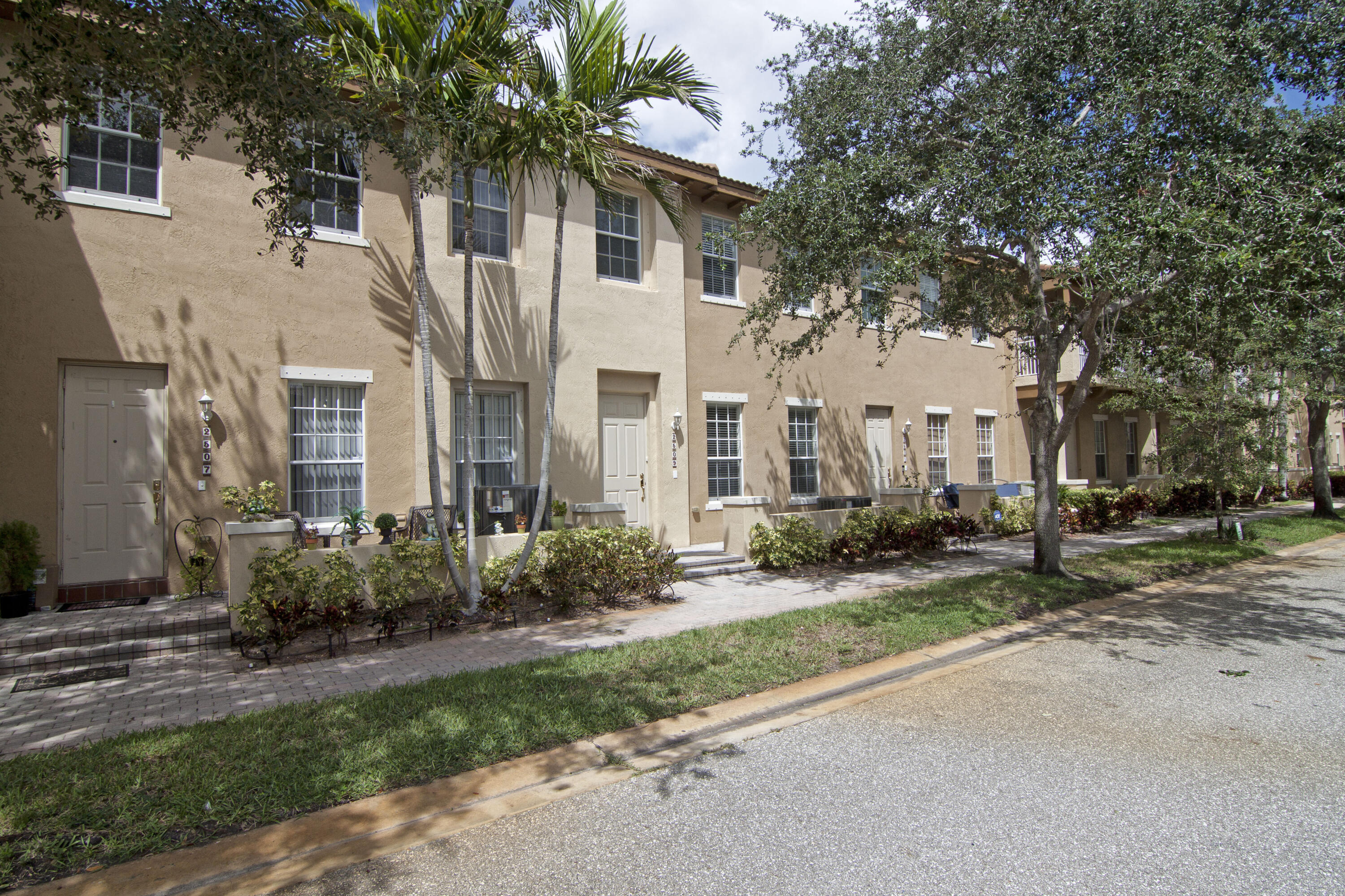 2509 NW 7th Street