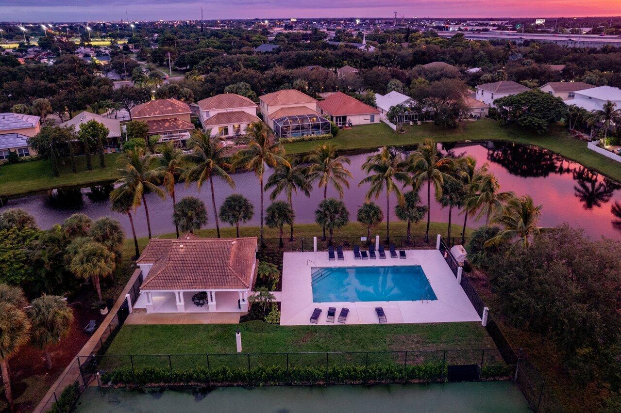 1290 Delray Lakes Drive