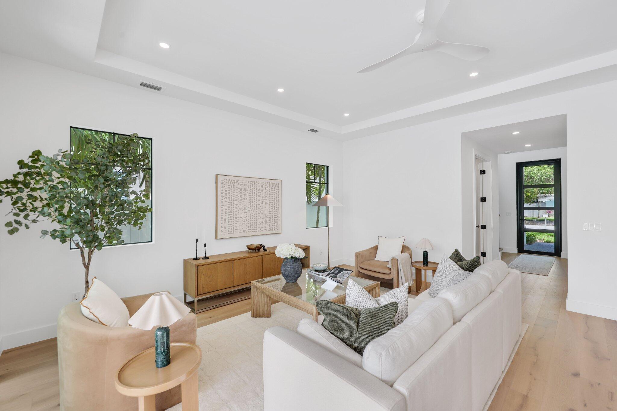 238 NE 12th Street