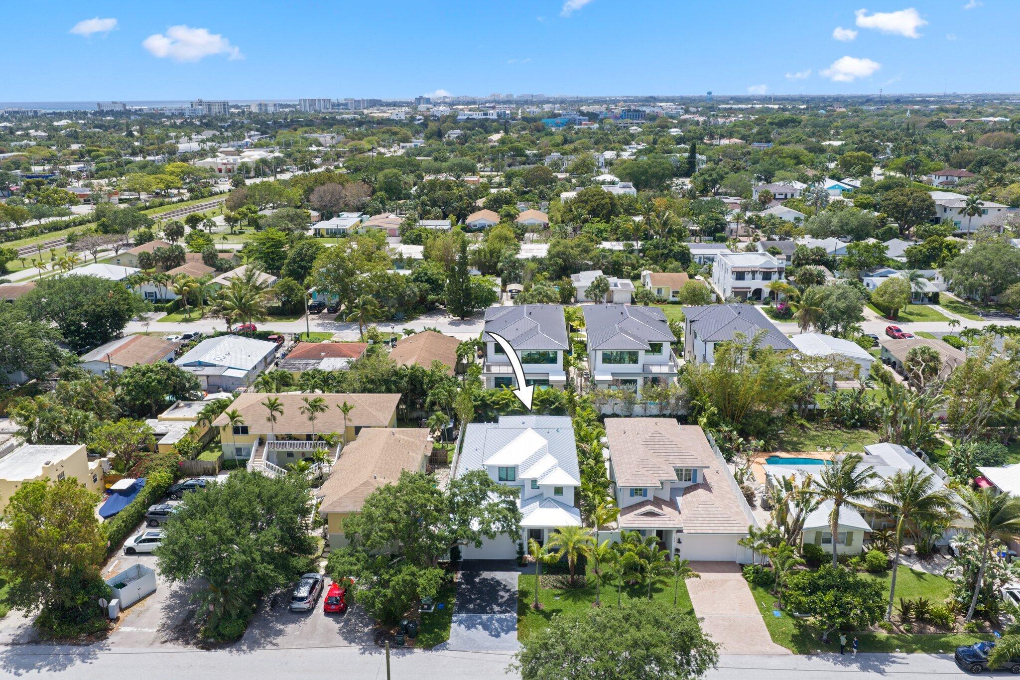 238 NE 12th Street