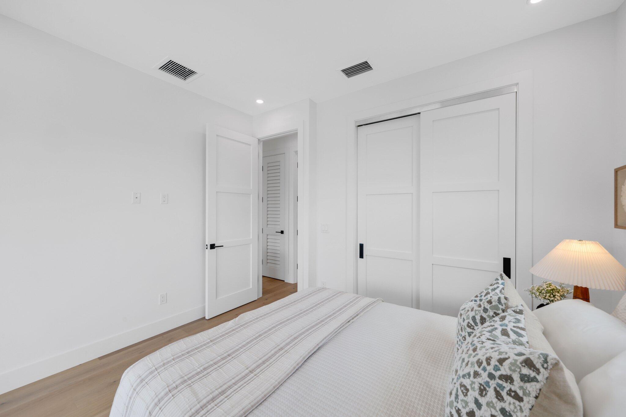 238 NE 12th Street