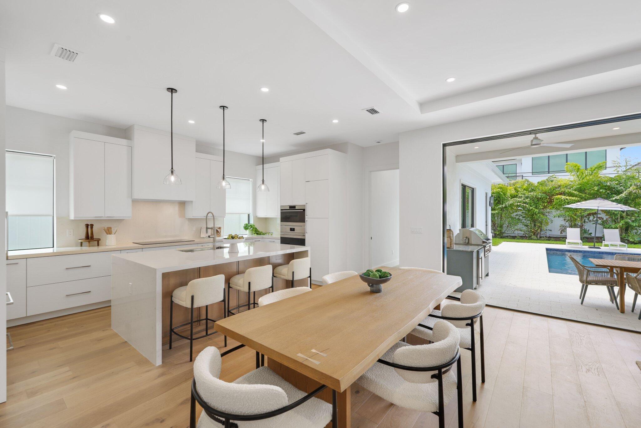238 NE 12th Street