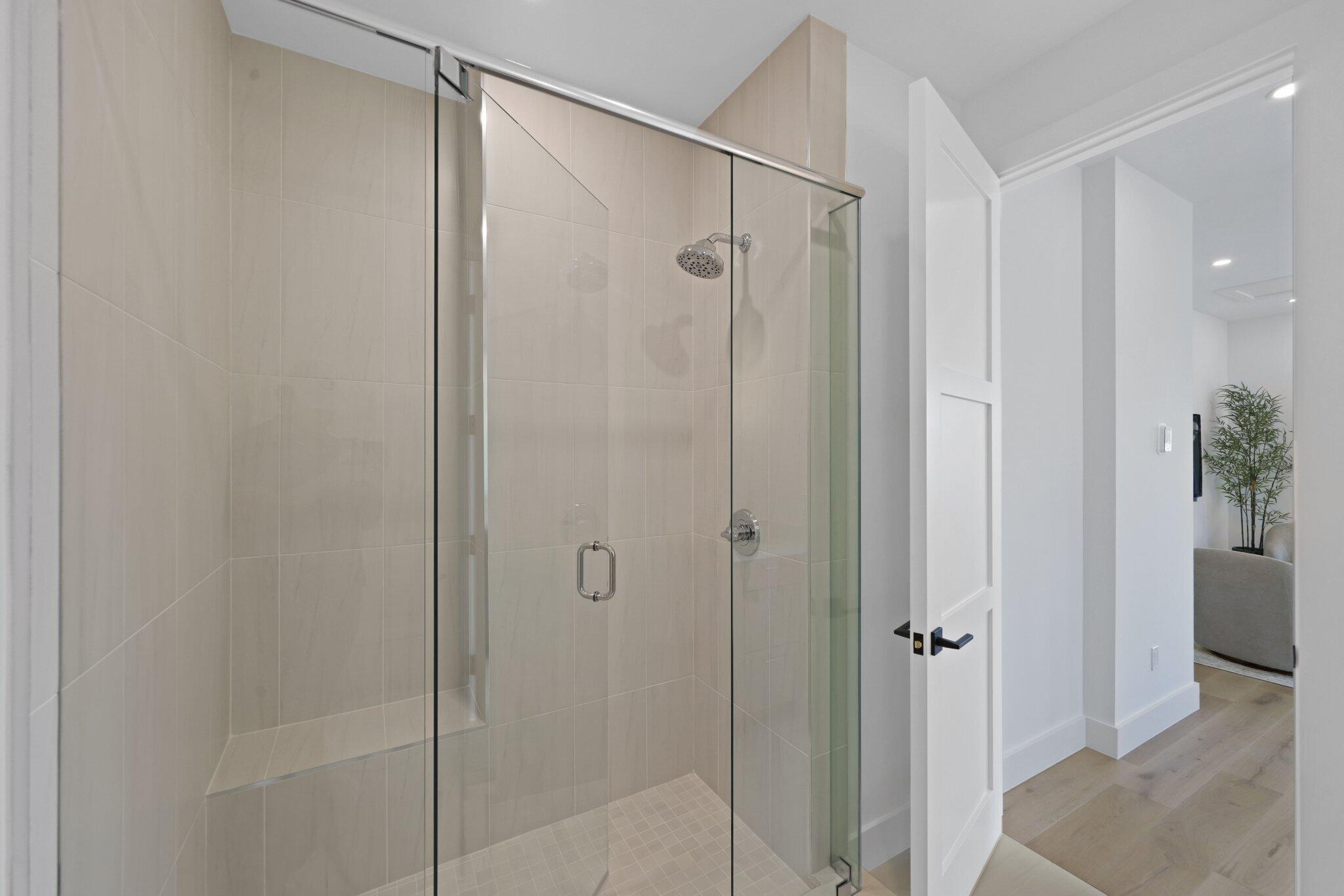 238 NE 12th Street
