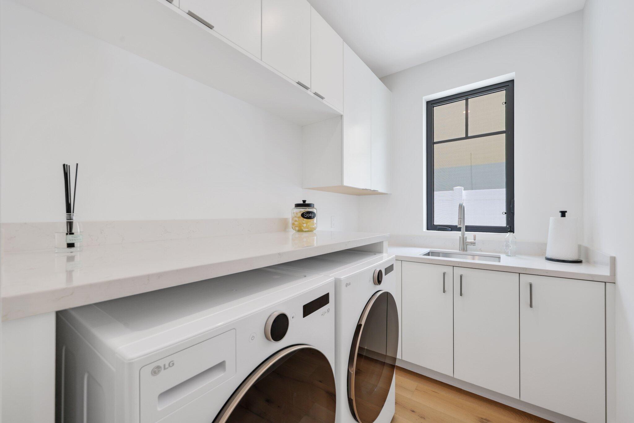 238 NE 12th Street