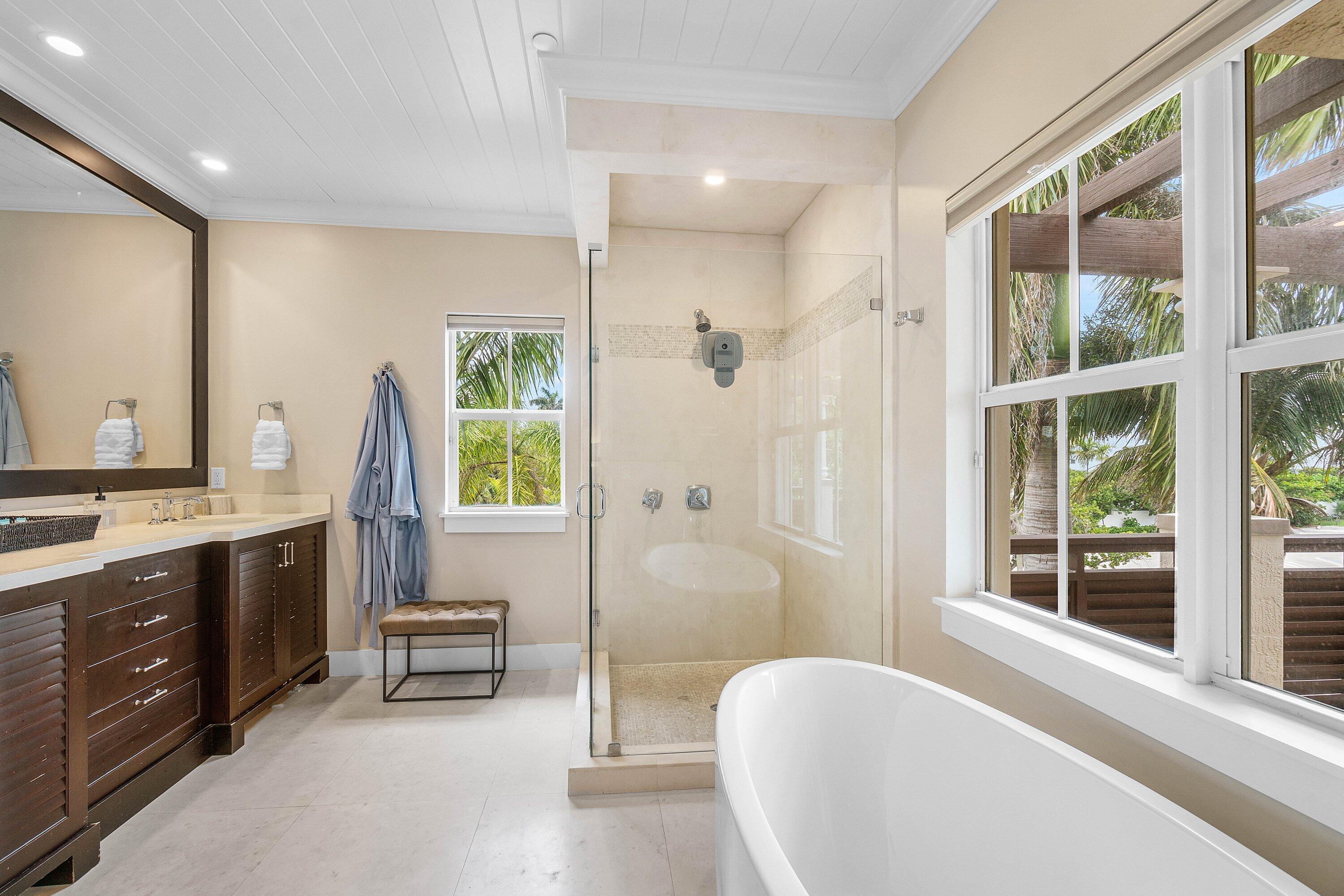 1108 Coconut Row