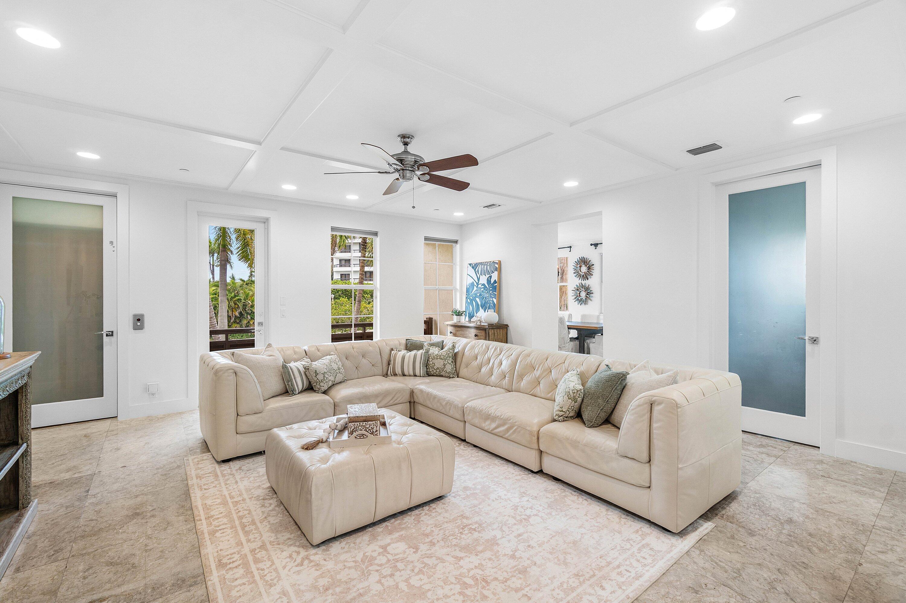 1108 Coconut Row