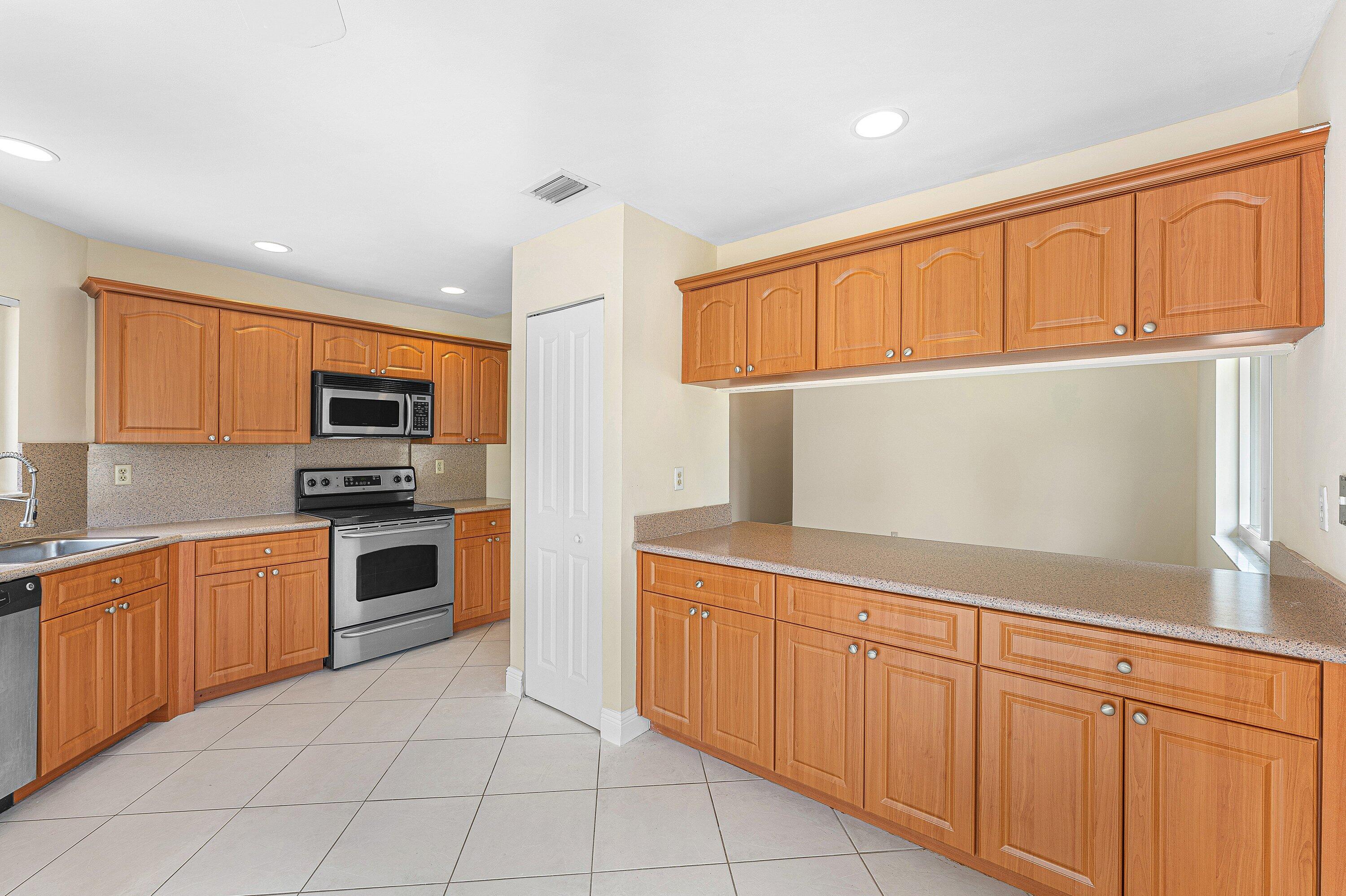 6290 Sweet Maple Lane