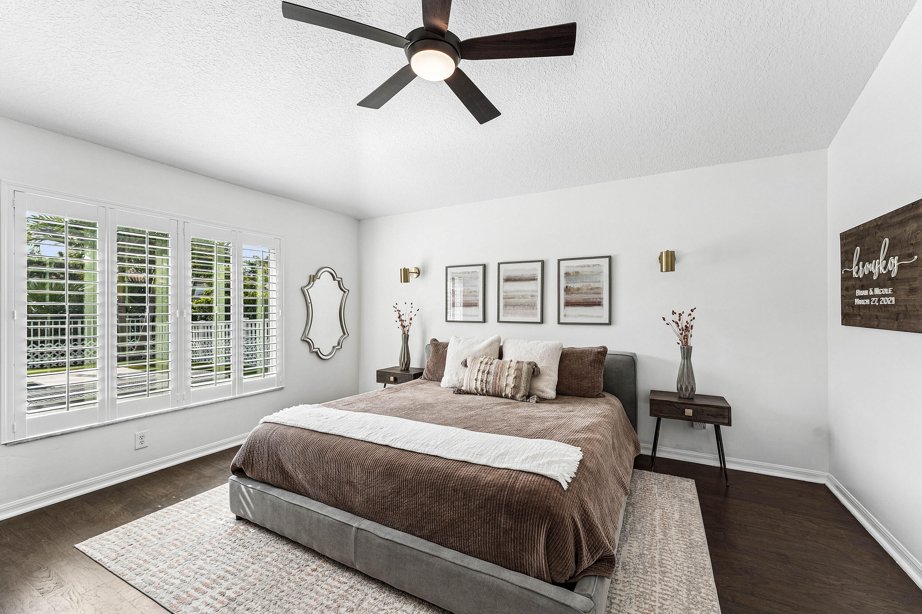 583 Canoe Point