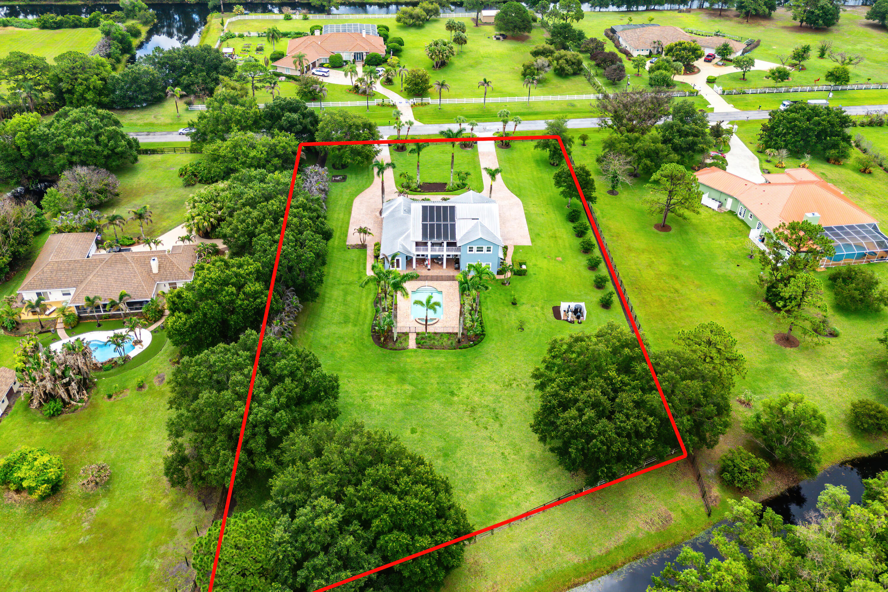 2952 SW Buena Vista Drive