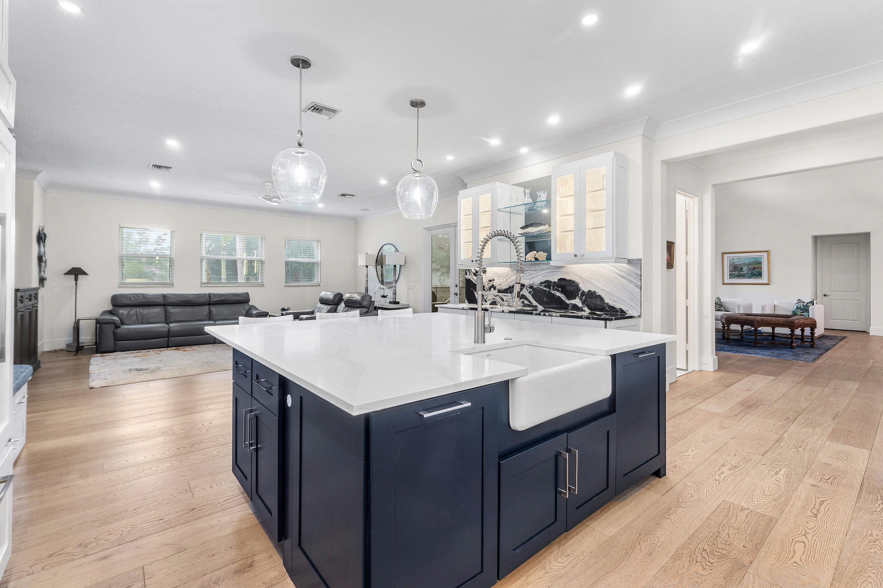 2952 SW Buena Vista Drive