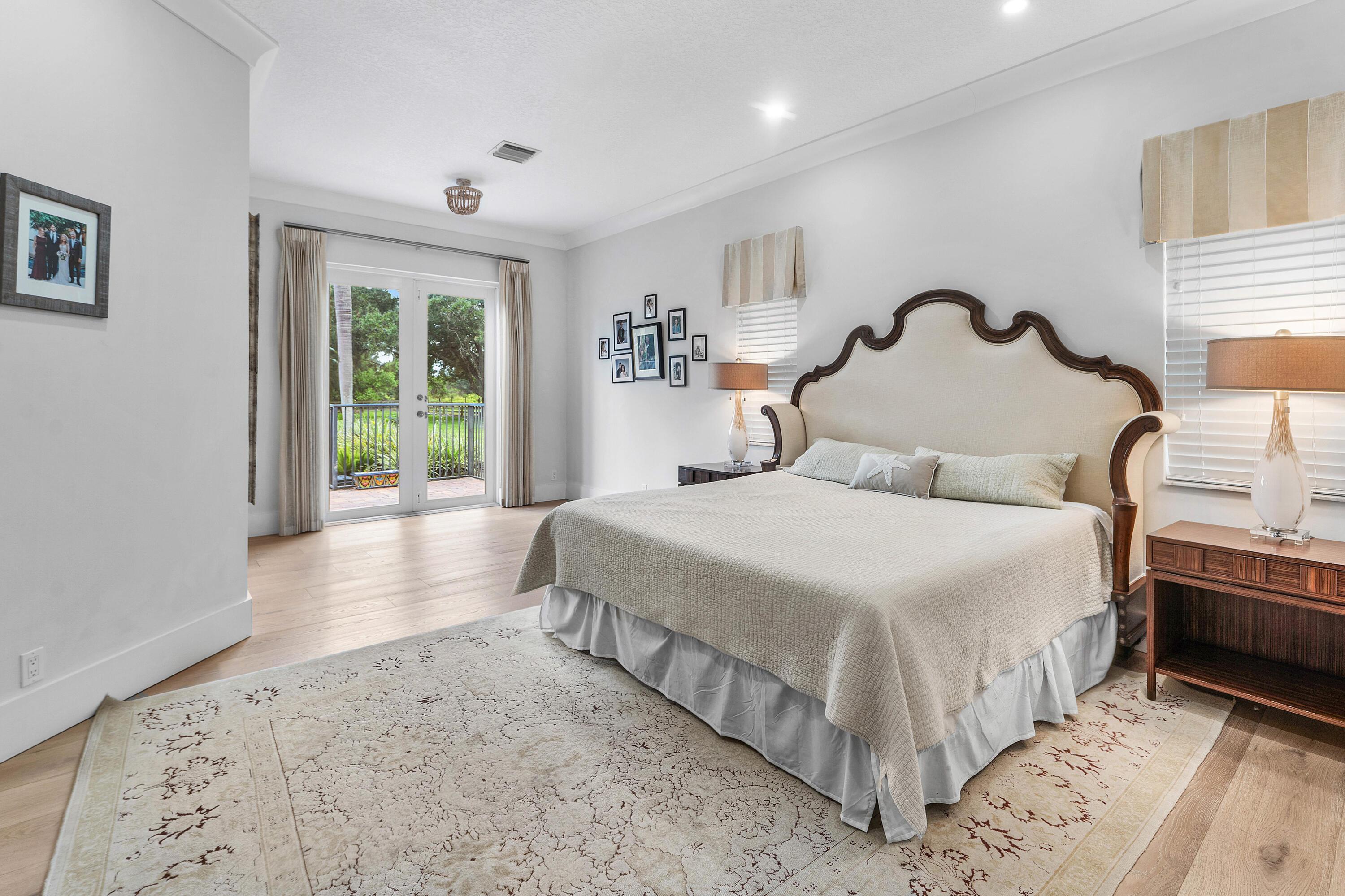 2952 SW Buena Vista Drive