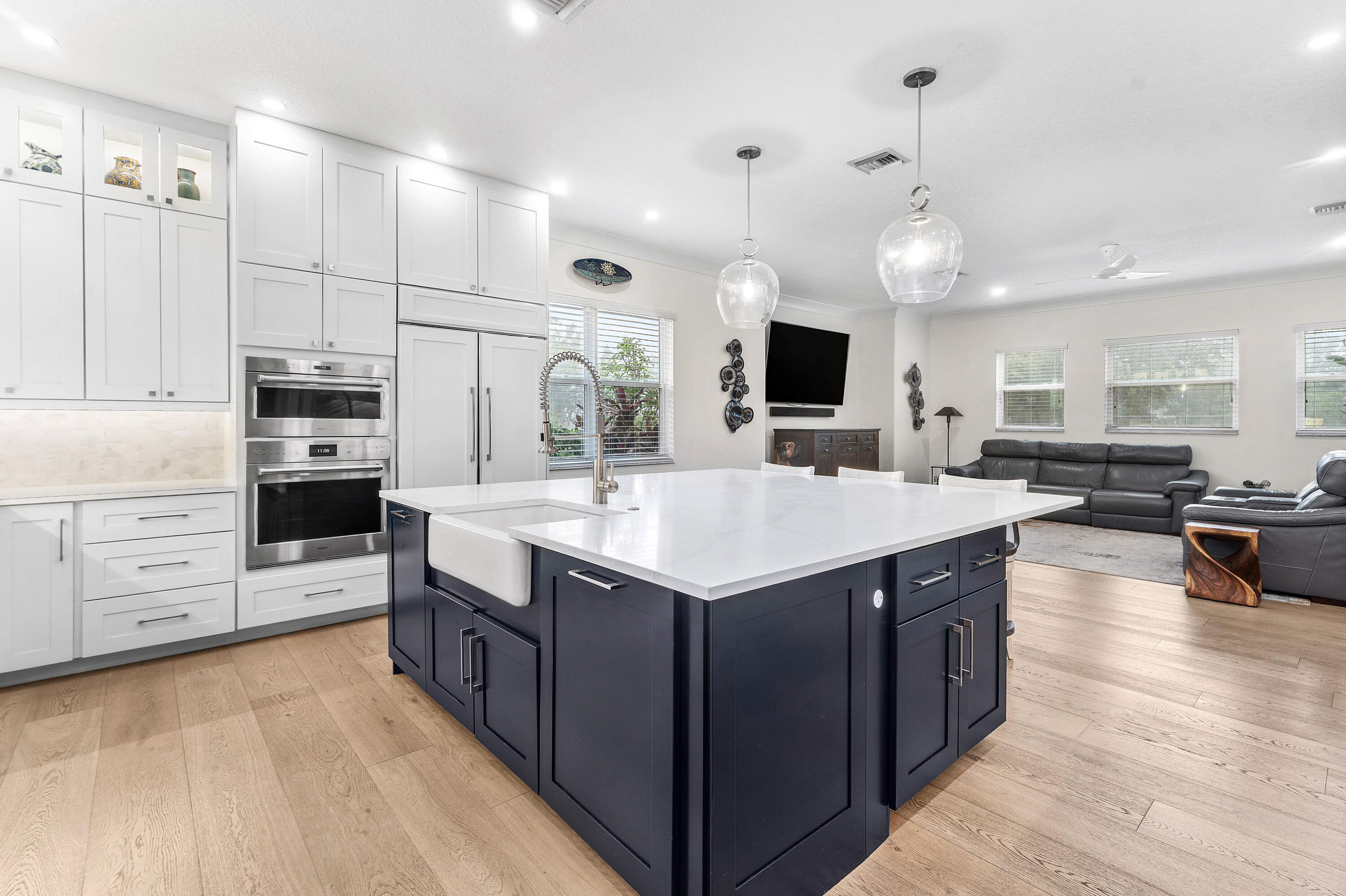 2952 SW Buena Vista Drive