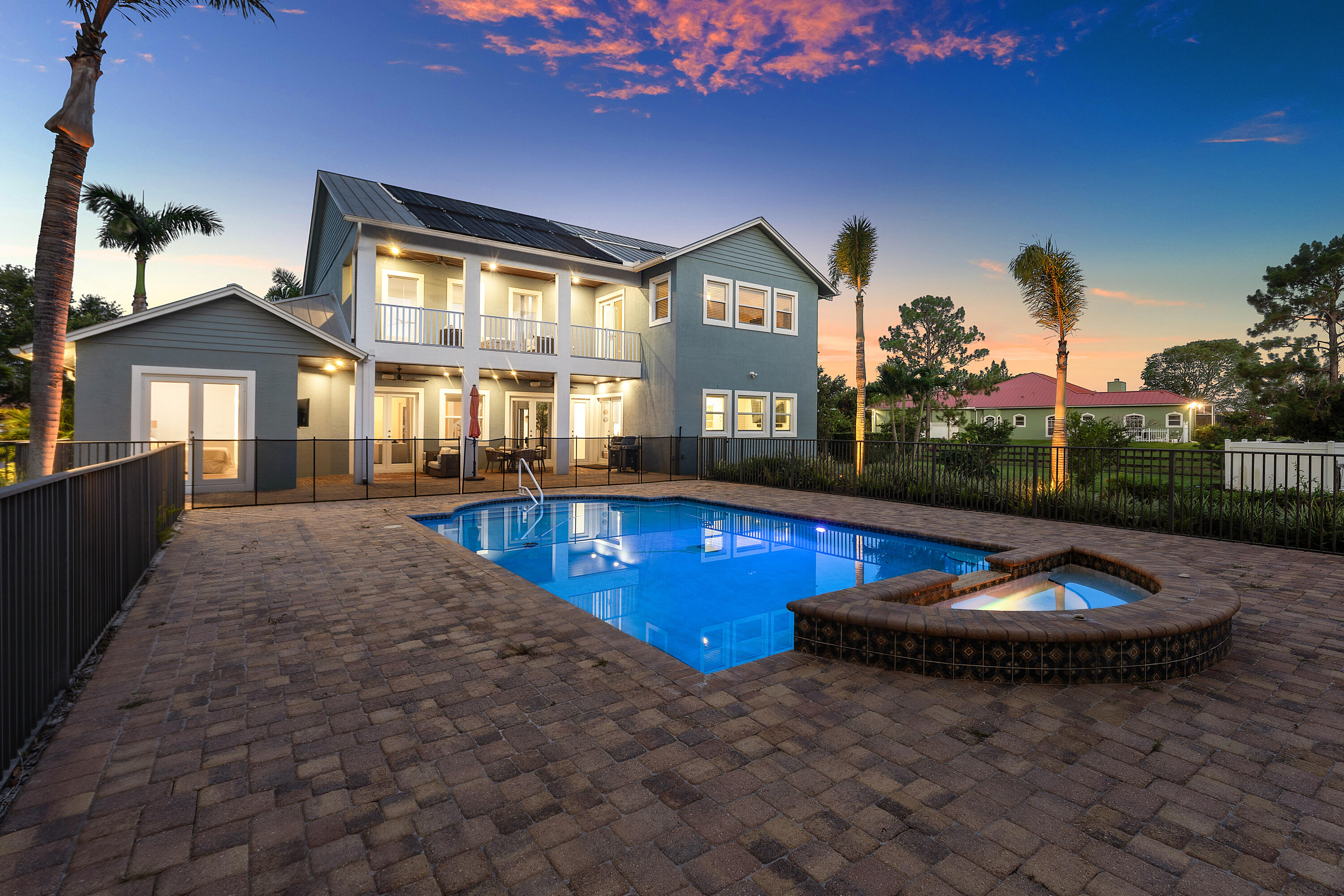 2952 SW Buena Vista Drive