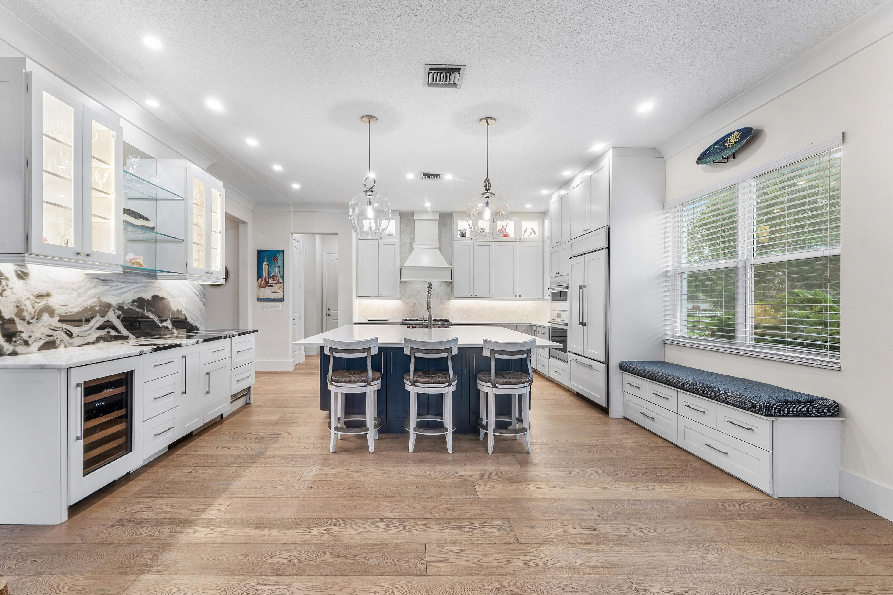 2952 SW Buena Vista Drive