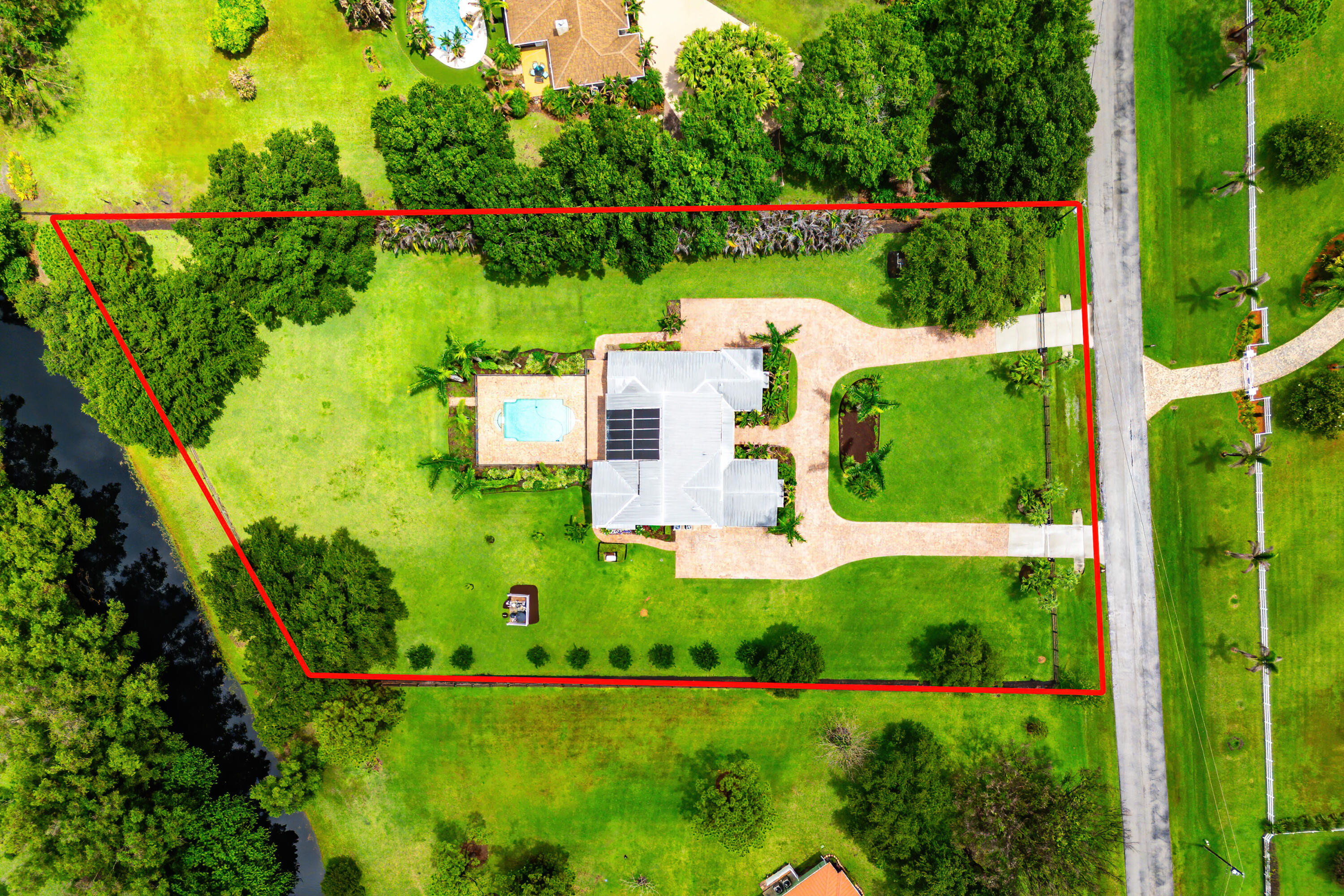 2952 SW Buena Vista Drive