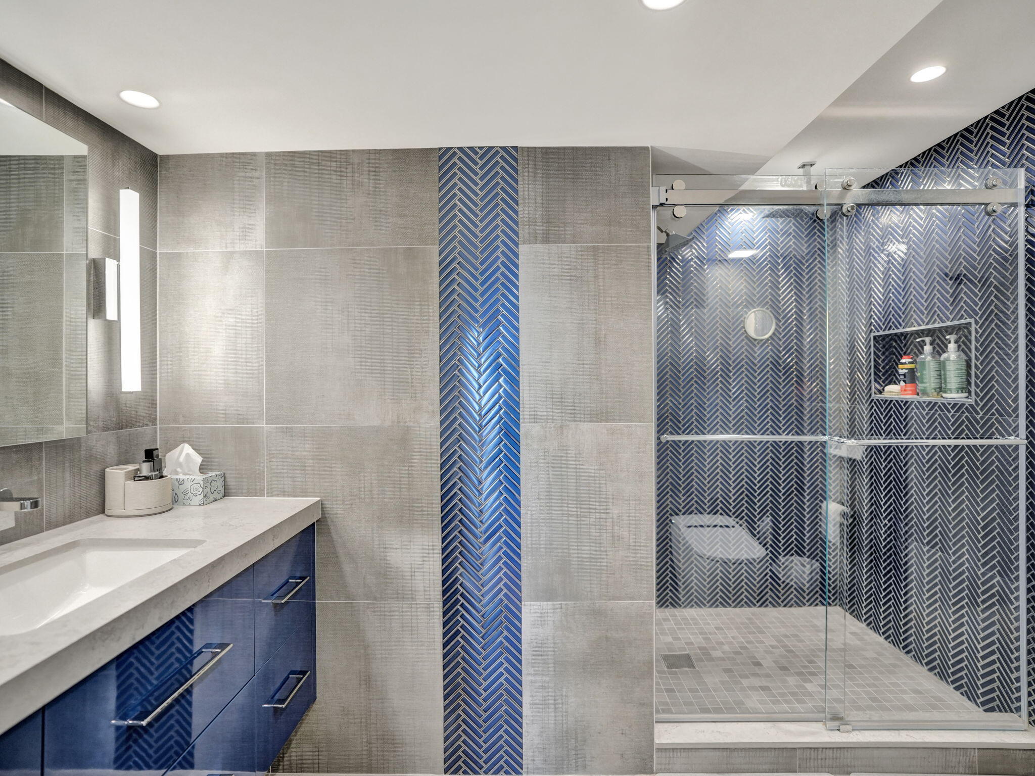 3211 S OCEAN Boulevard 402