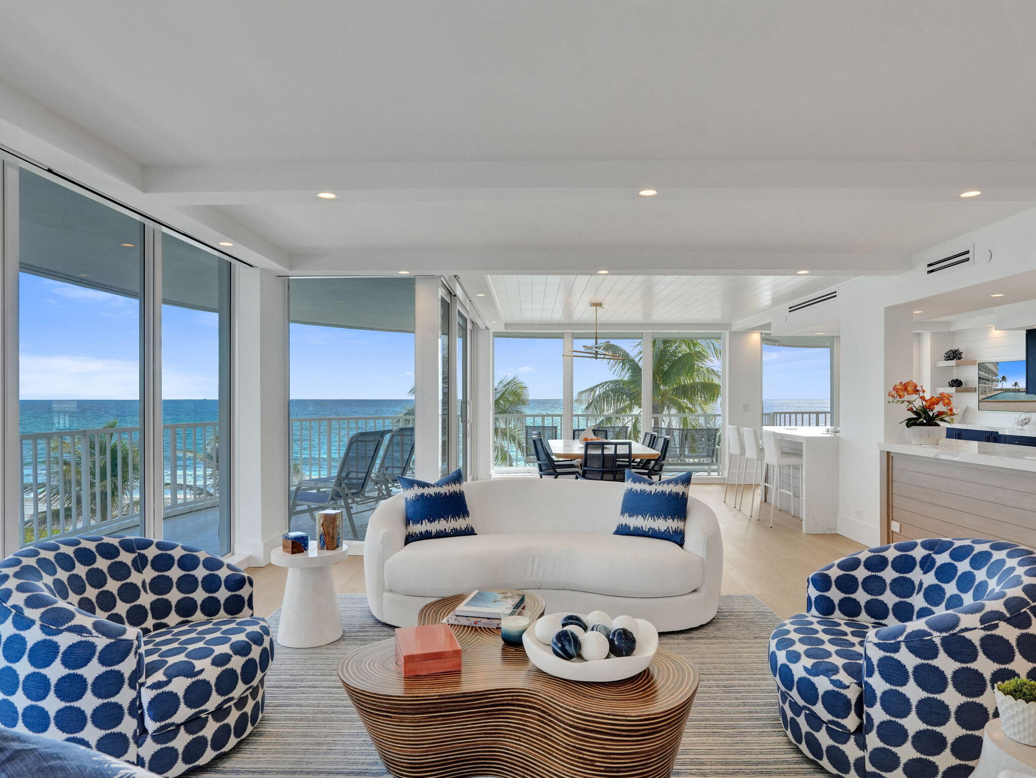 3211 S OCEAN Boulevard 402
