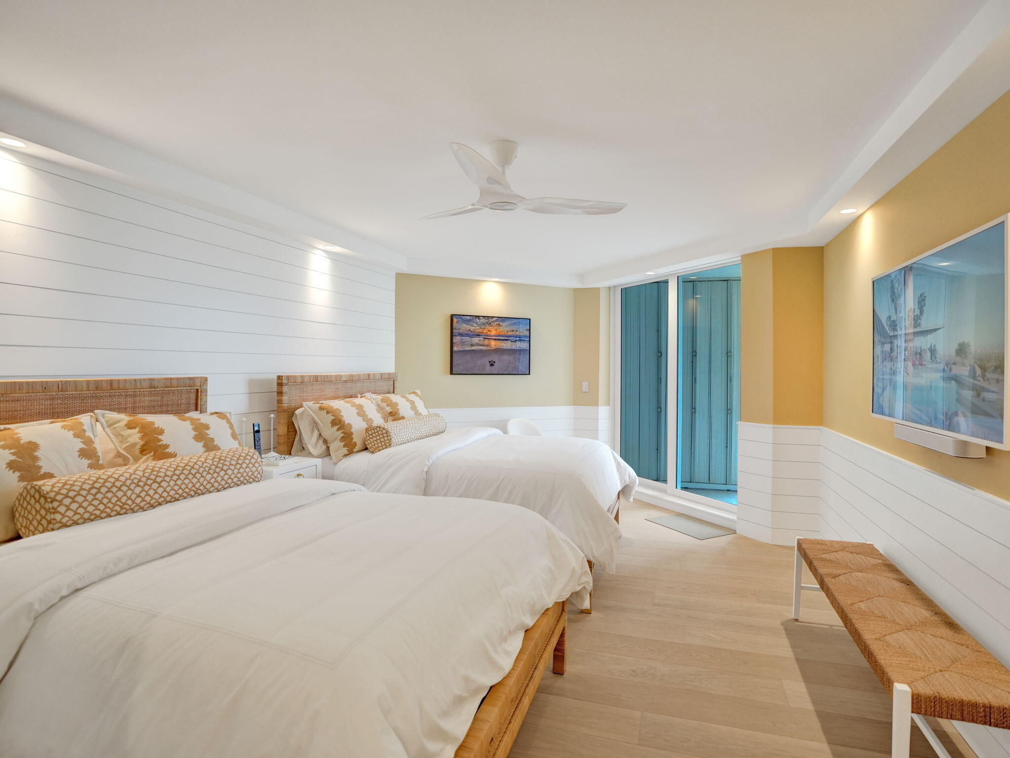 3211 S OCEAN Boulevard 402