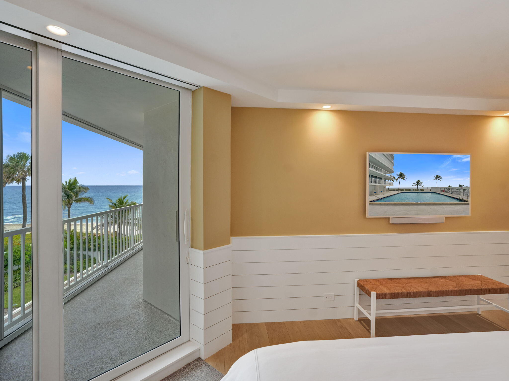 3211 S OCEAN Boulevard 402