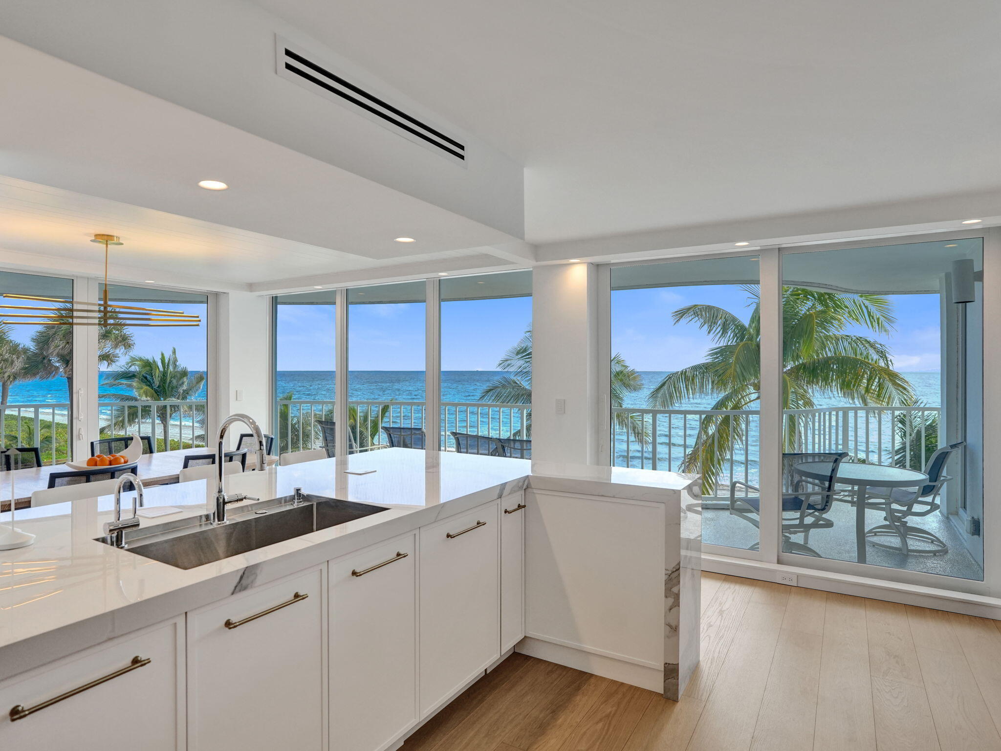 3211 S OCEAN Boulevard 402