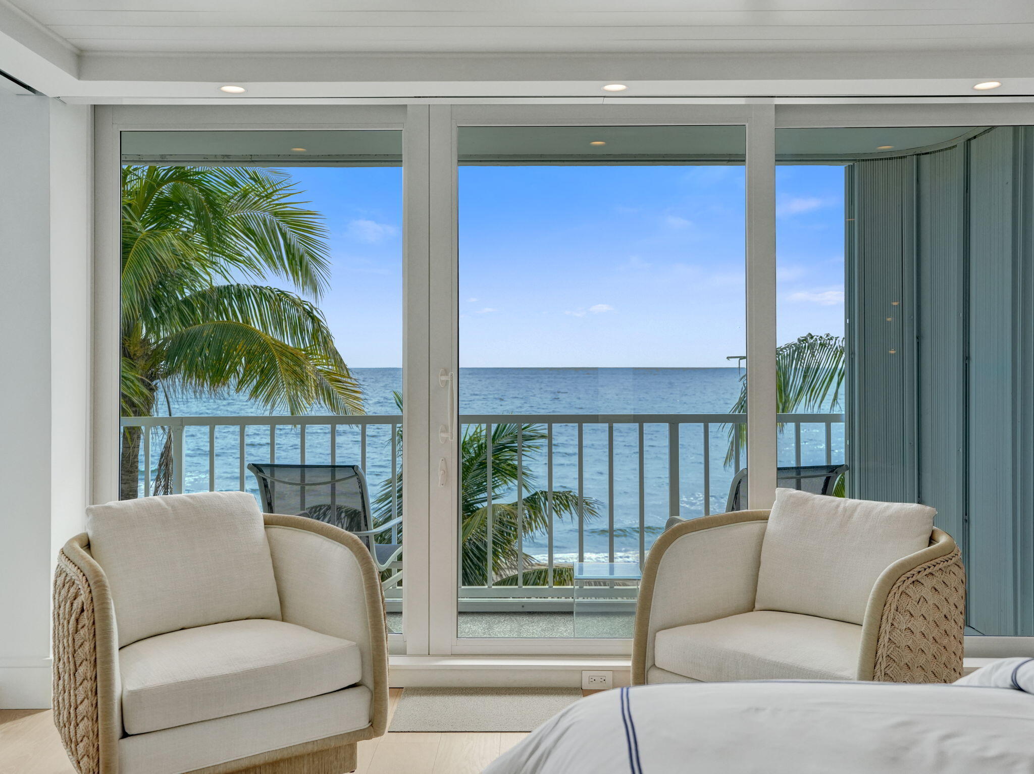 3211 S OCEAN Boulevard 402