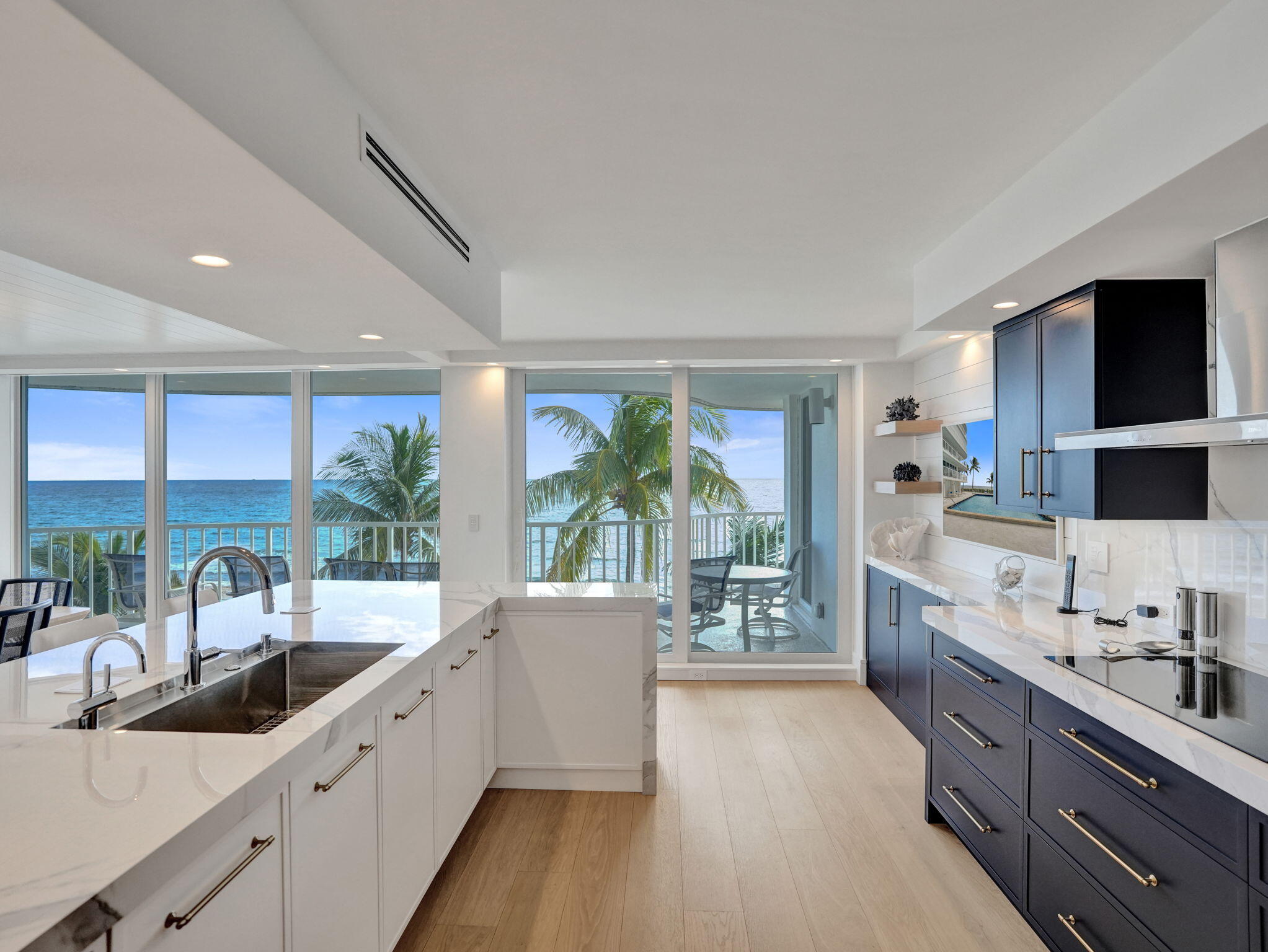 3211 S OCEAN Boulevard 402