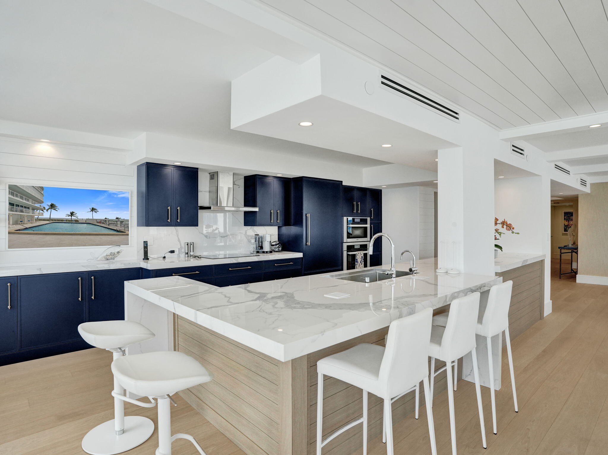 3211 S OCEAN Boulevard 402