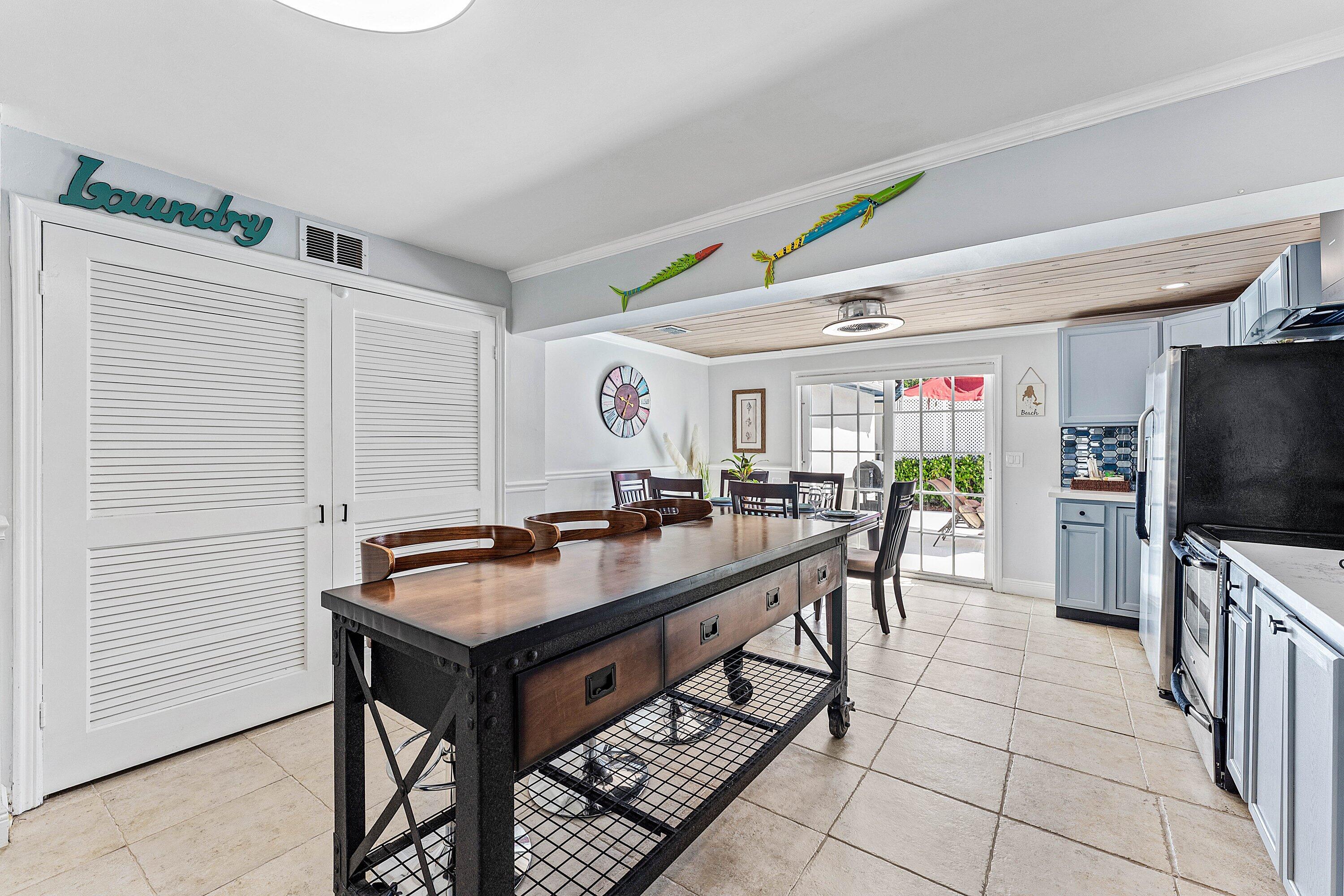 320 S OCEAN BREEZE