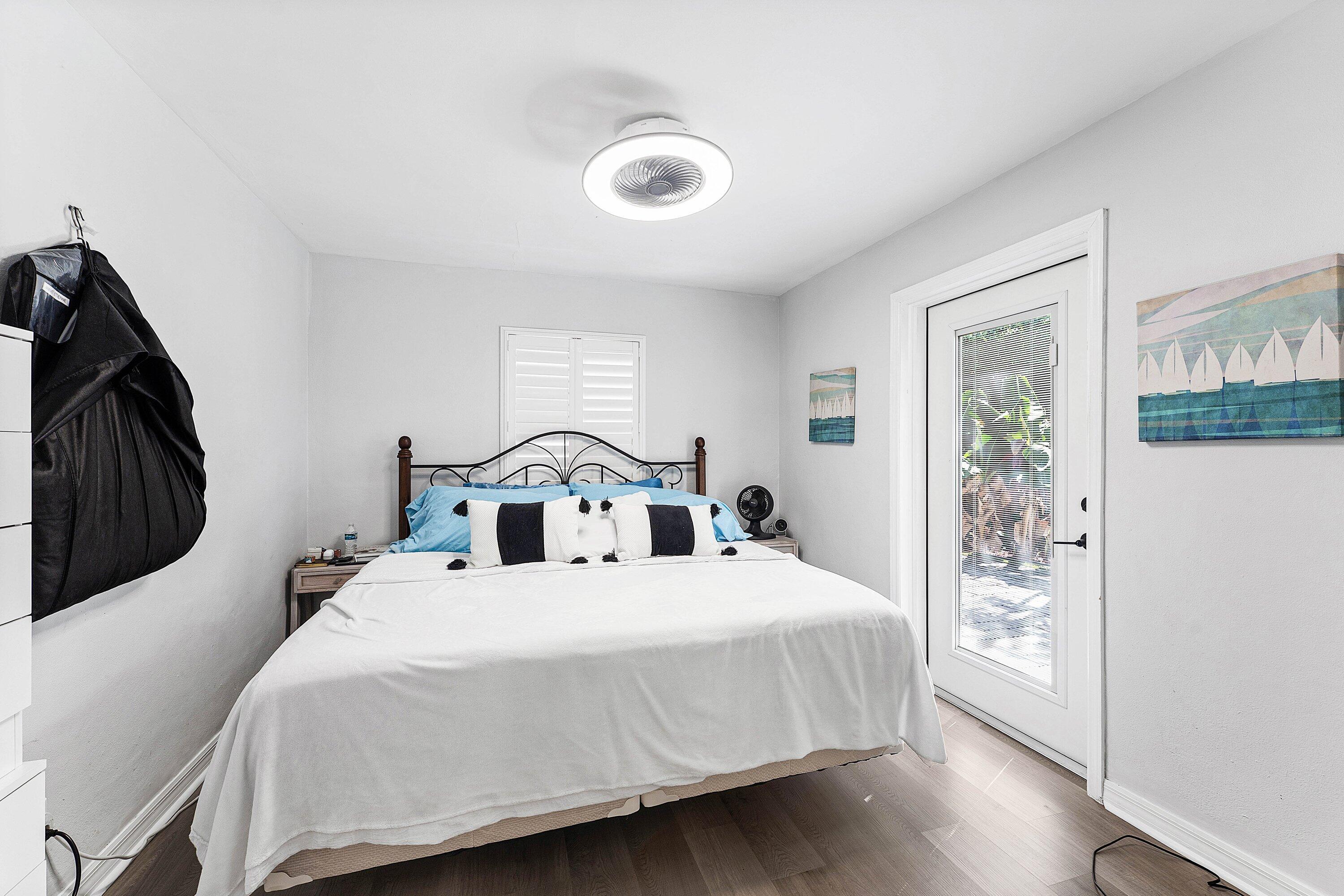 320 S OCEAN BREEZE