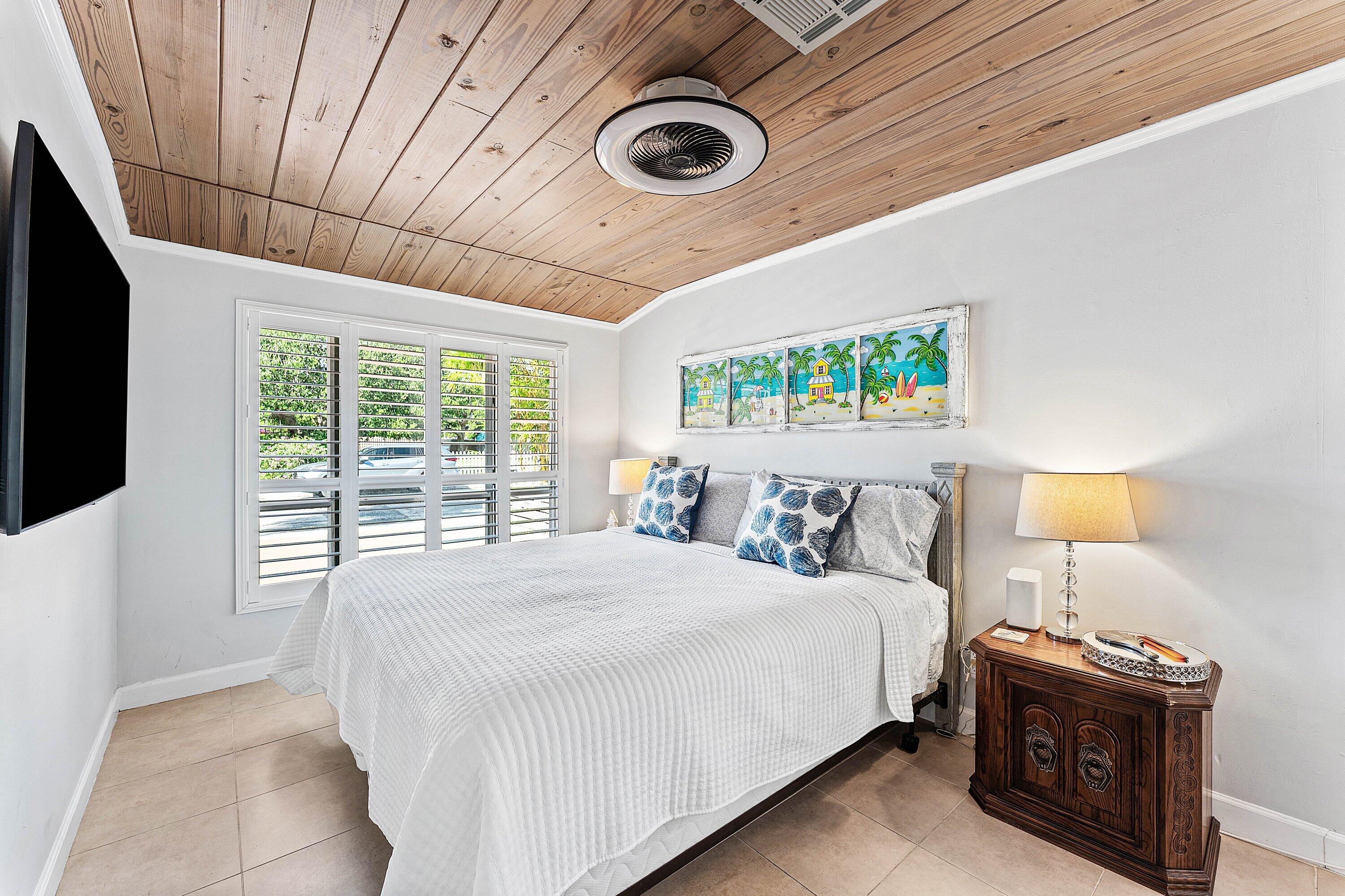 320 S OCEAN BREEZE