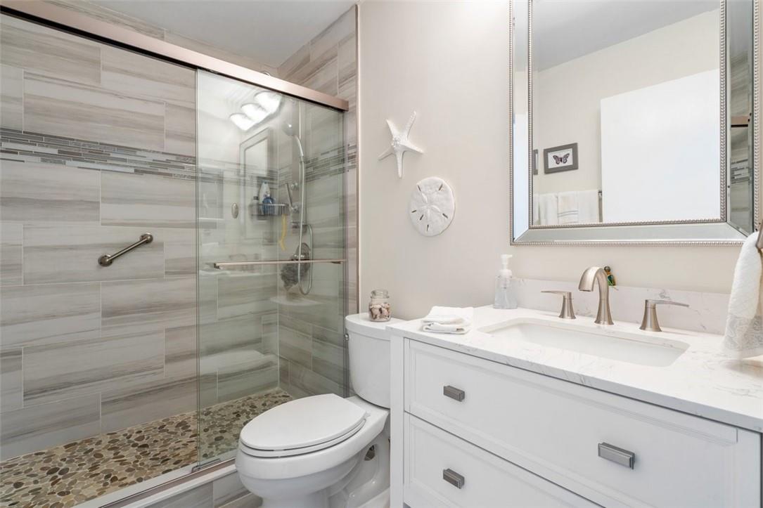 50 Pelican Pointe Dr 205
