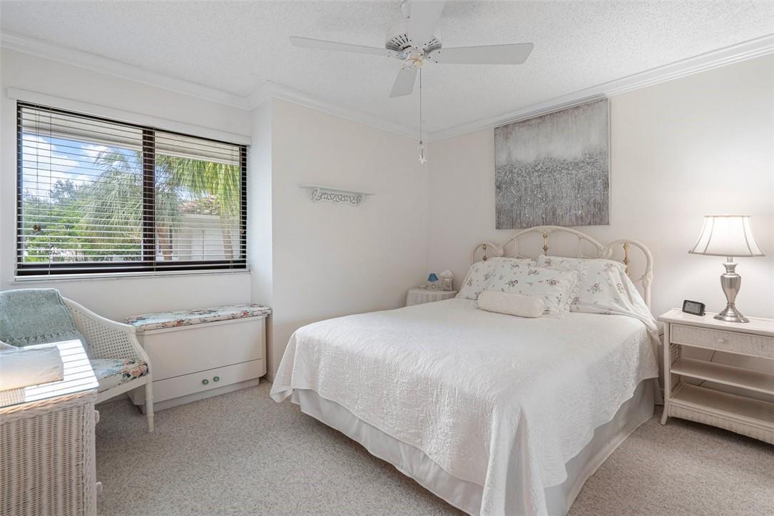 50 Pelican Pointe Dr 205