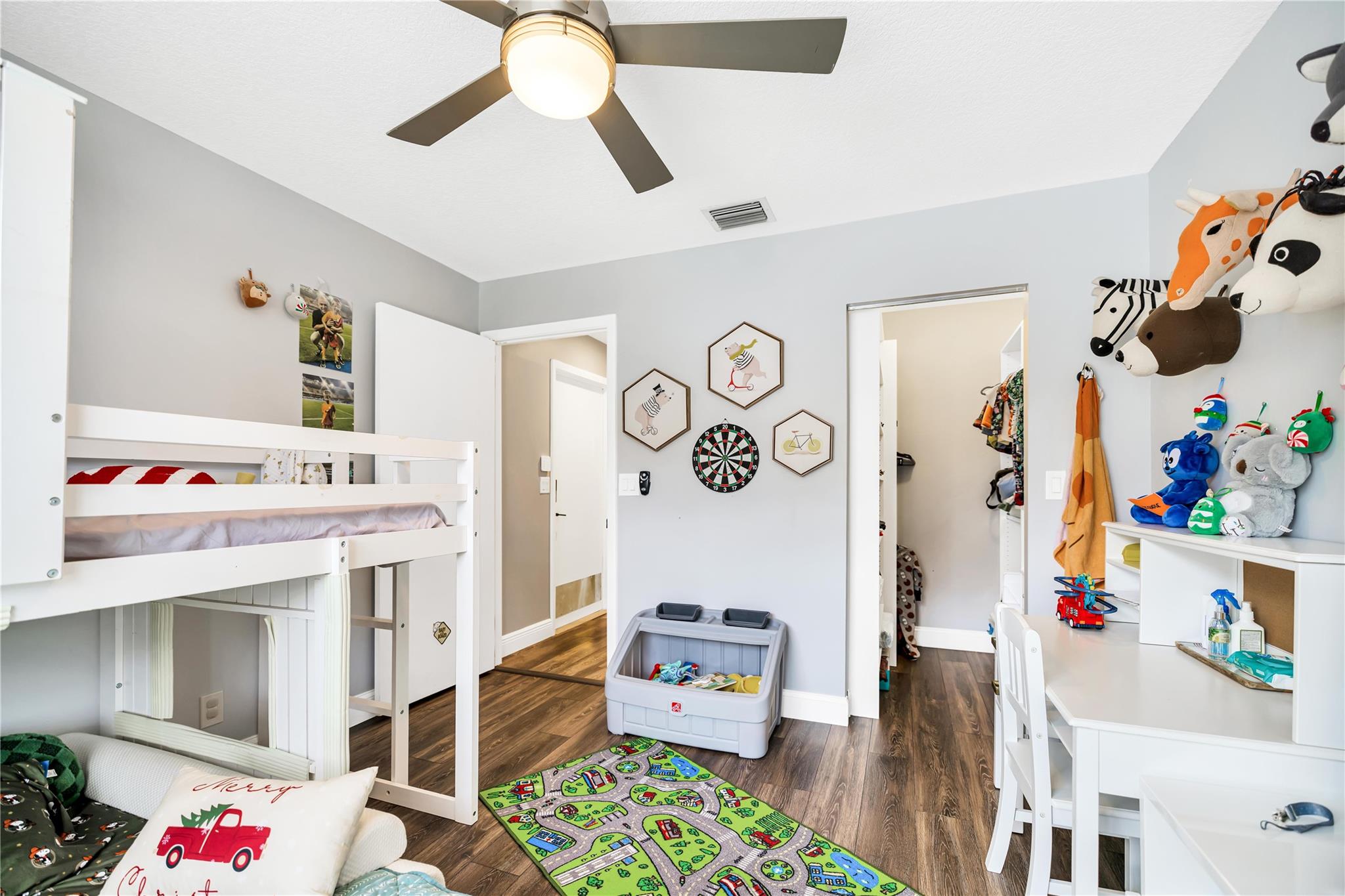 5568 American Cir