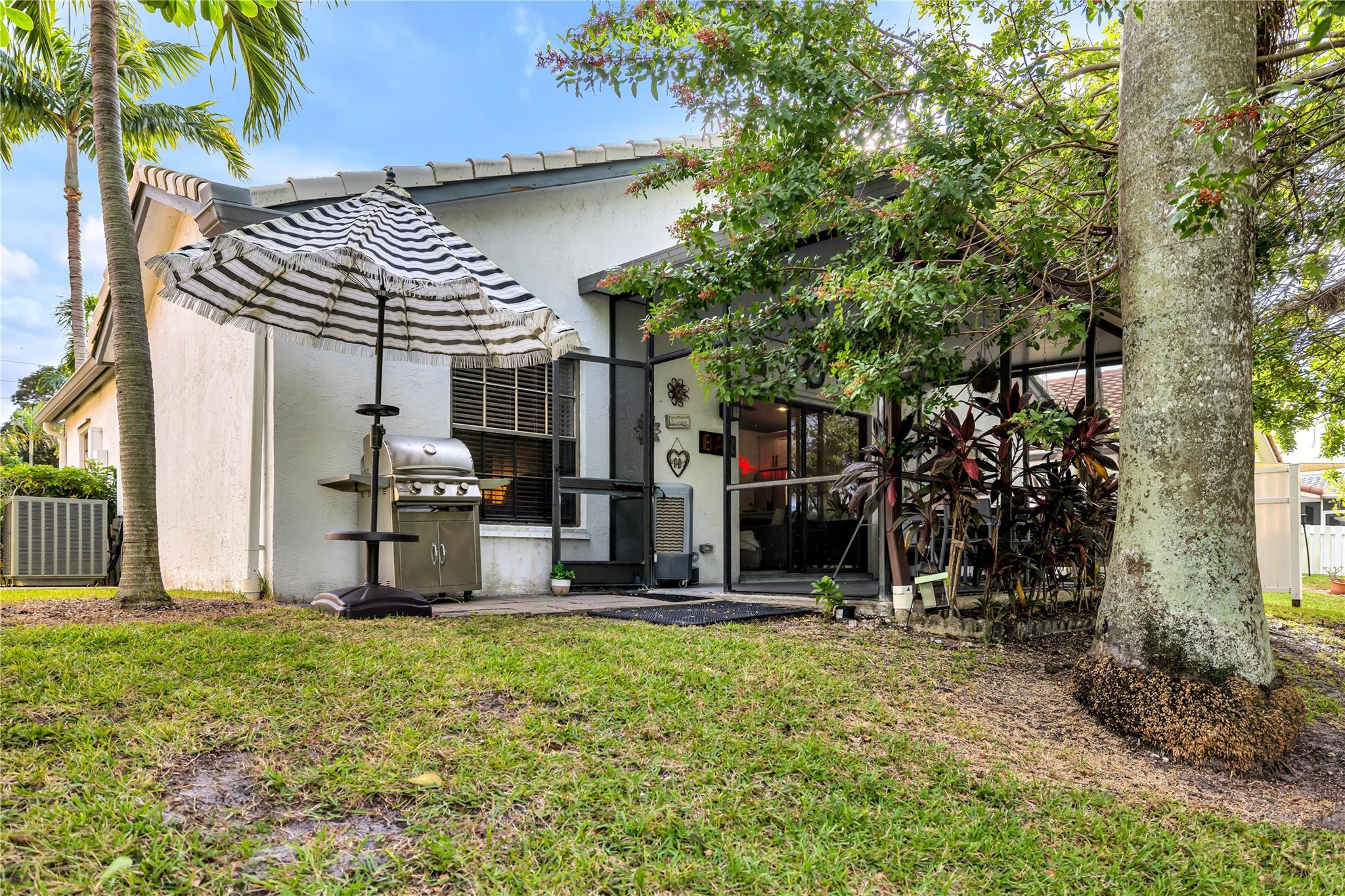 5568 American Cir
