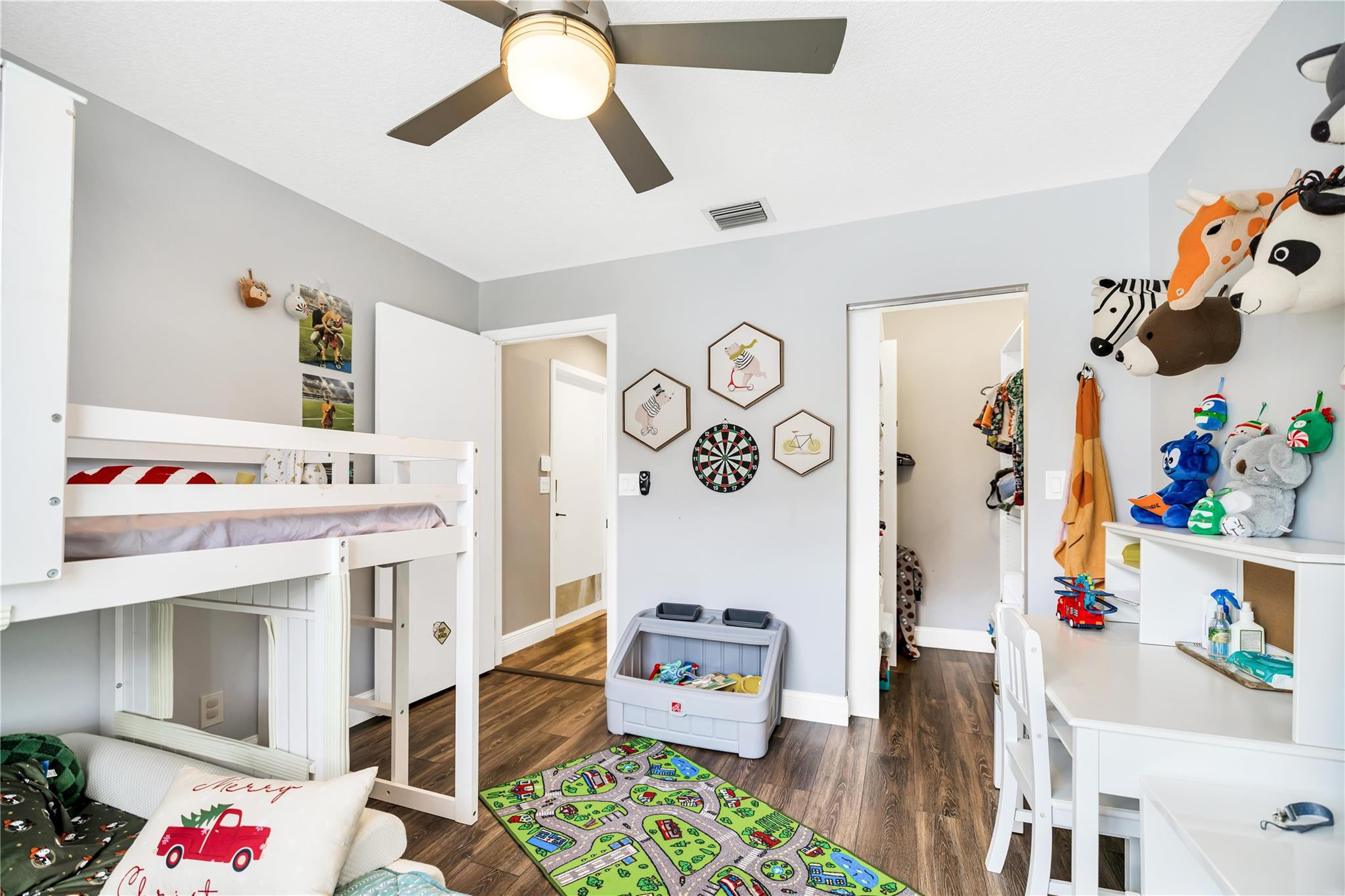 5568 American Cir