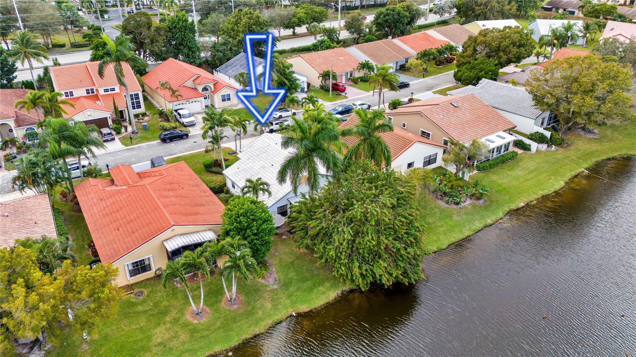5568 American Cir