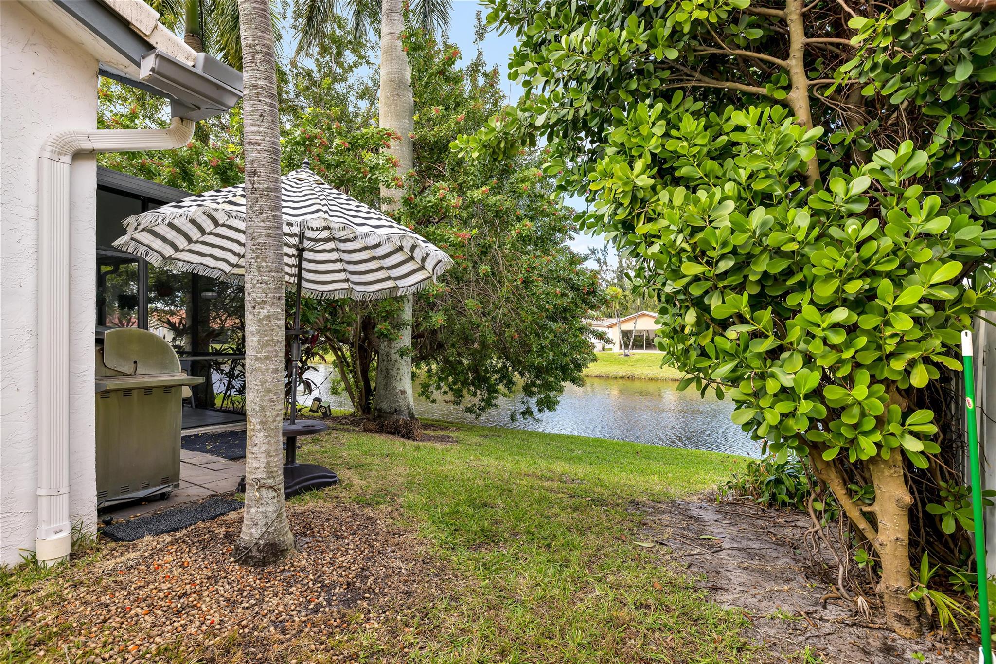 5568 American Cir