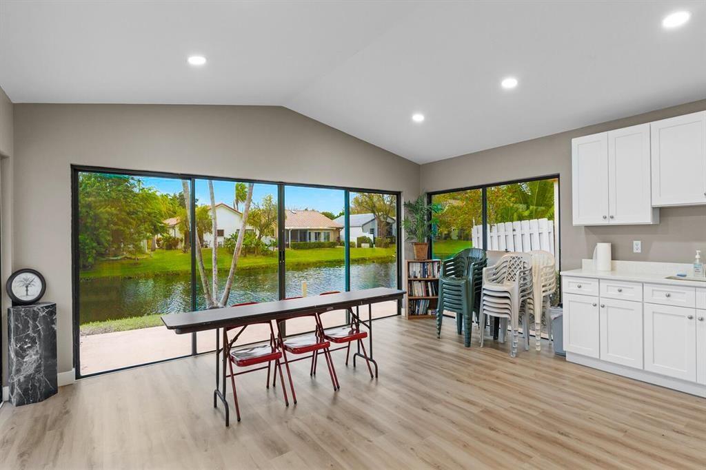 5568 American Cir
