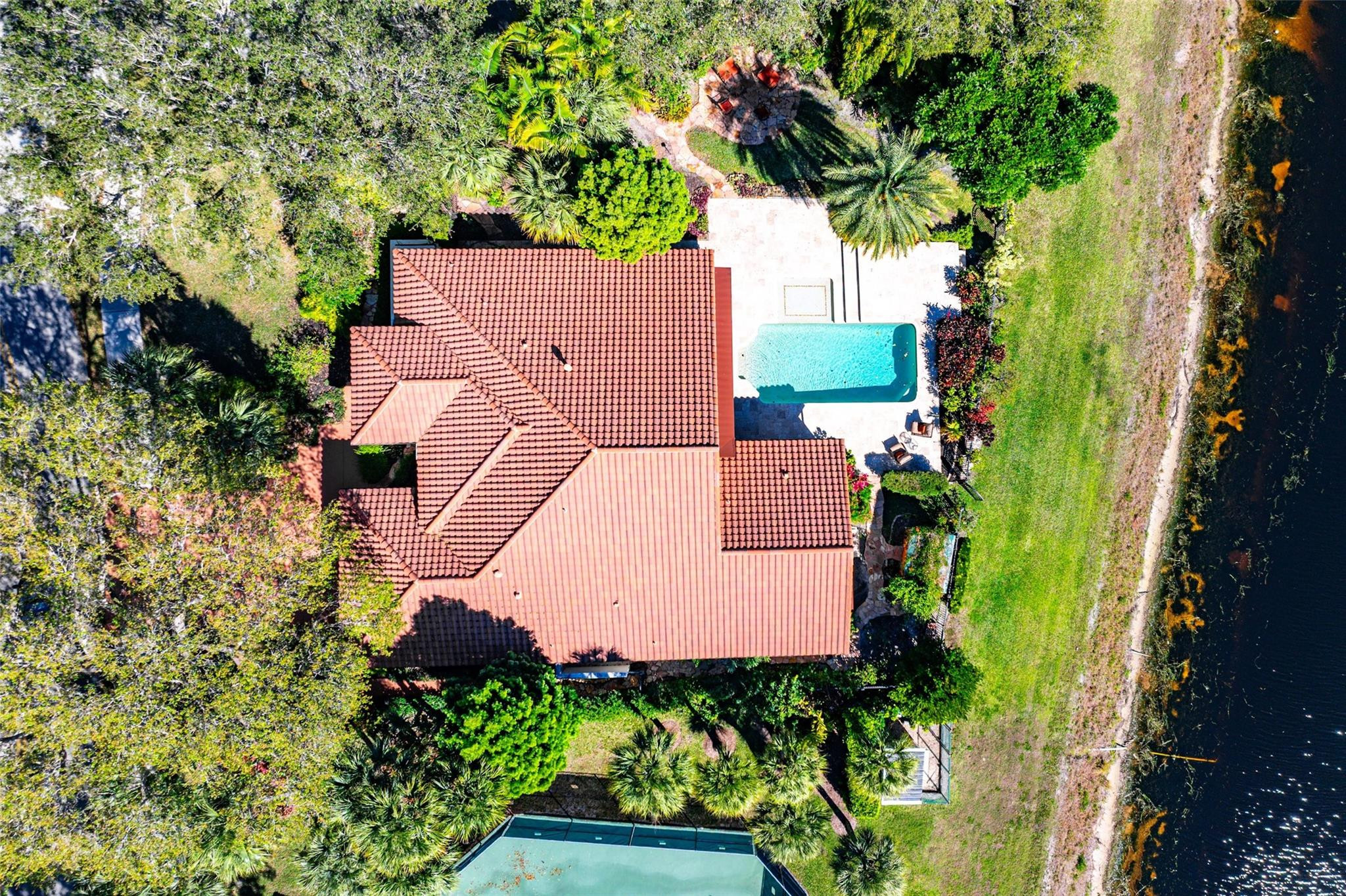 2455 Hampton Bridge